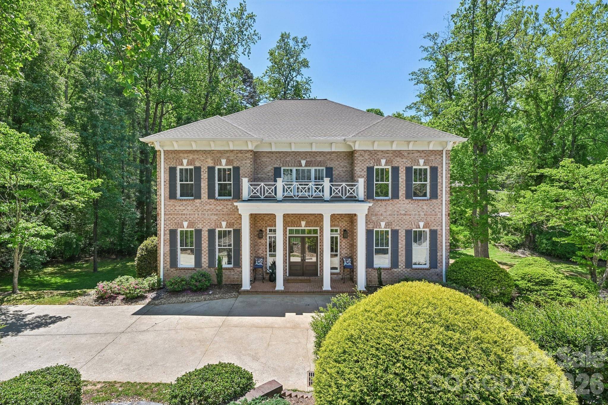 209 37th Avenue PL NW, Hickory, NC 28601