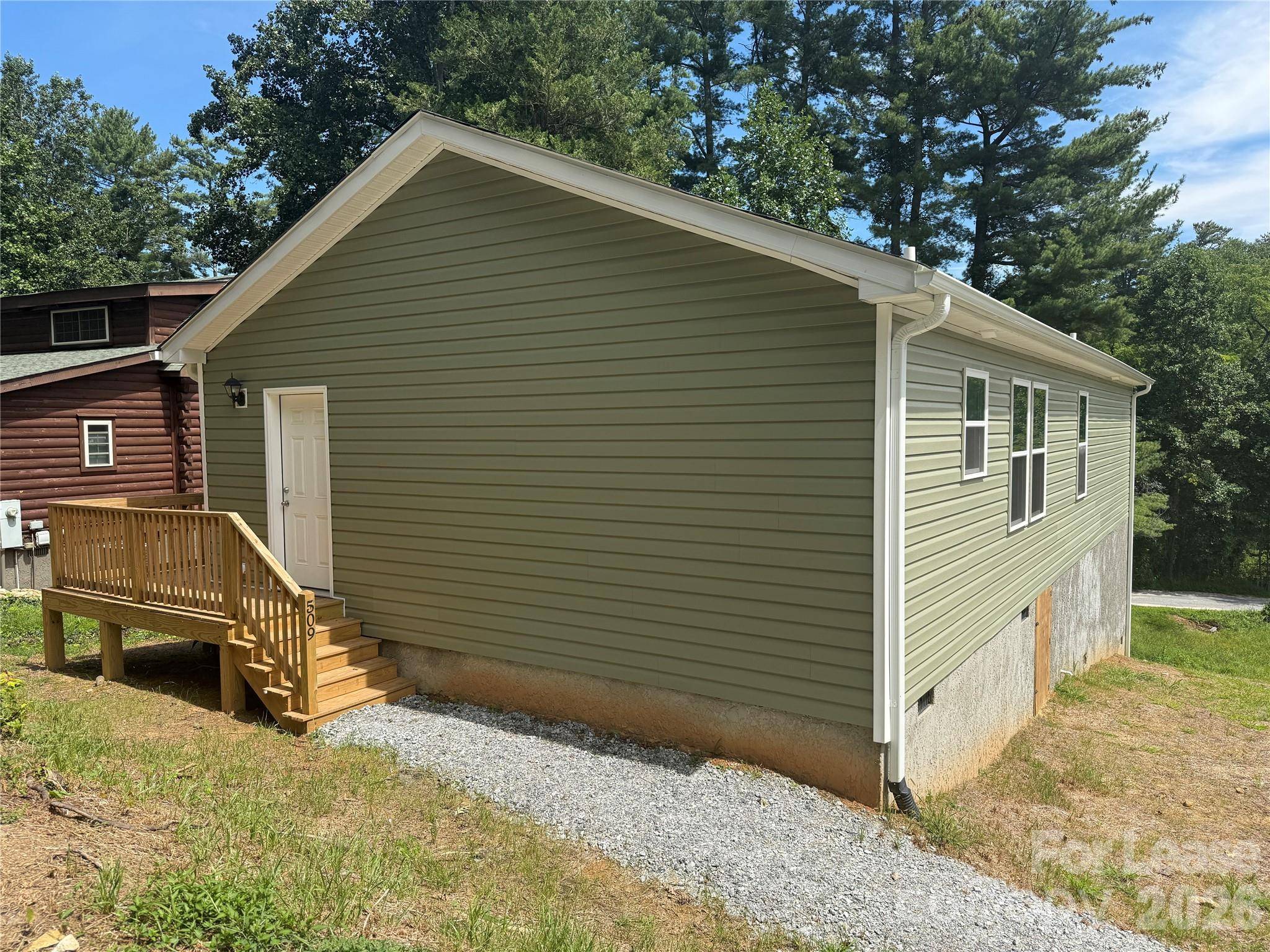 509 Bonner ST, Hendersonville, NC 28739