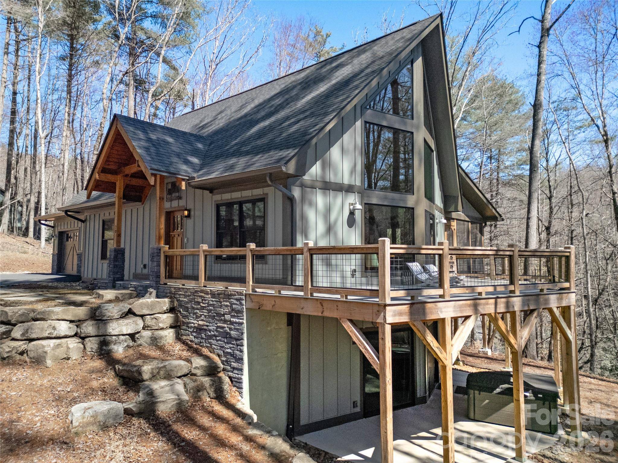 70 Unvdatlvi CT, Brevard, NC 28712