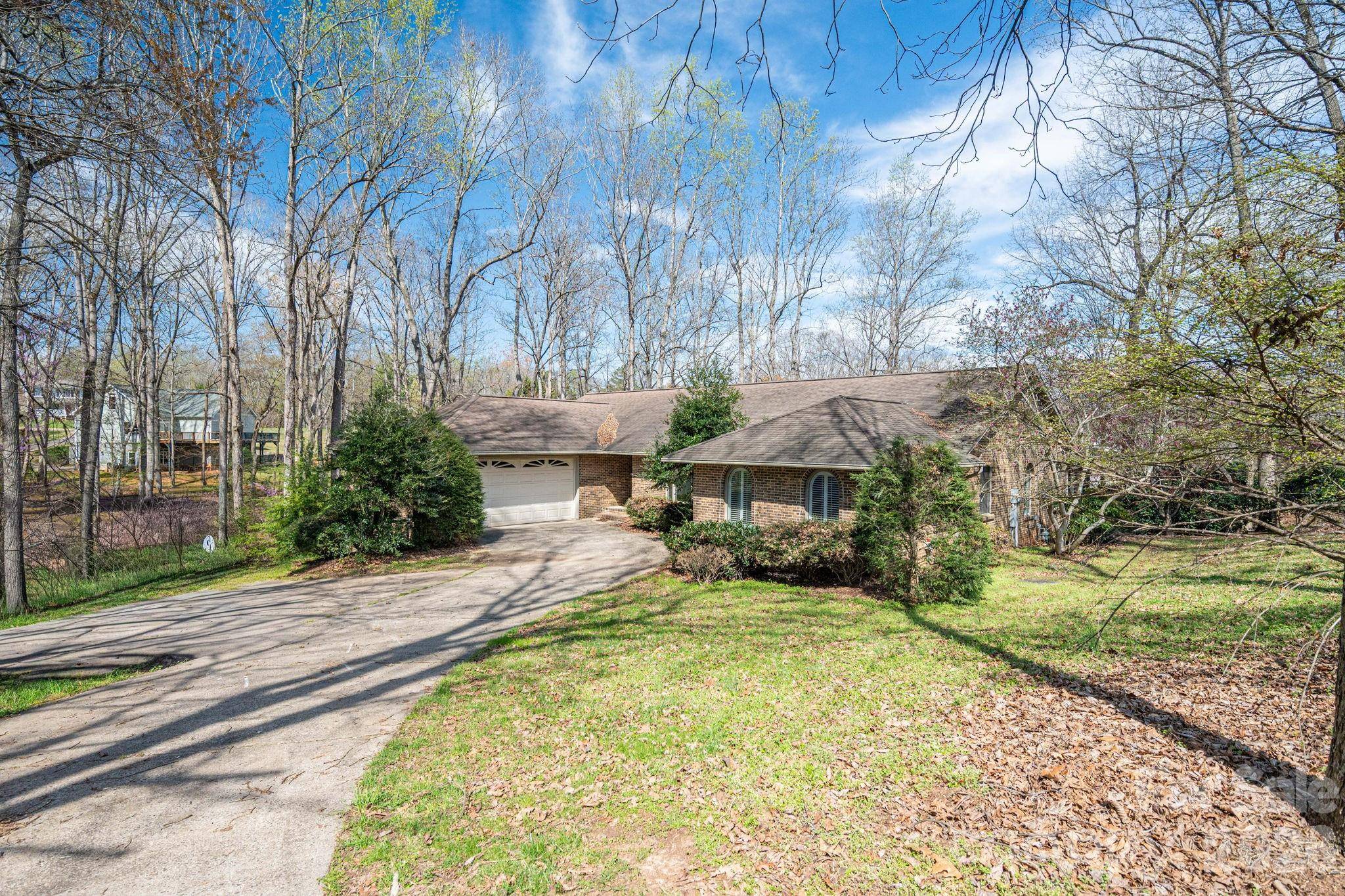 150 Kester DR, Cherryville, NC 28021