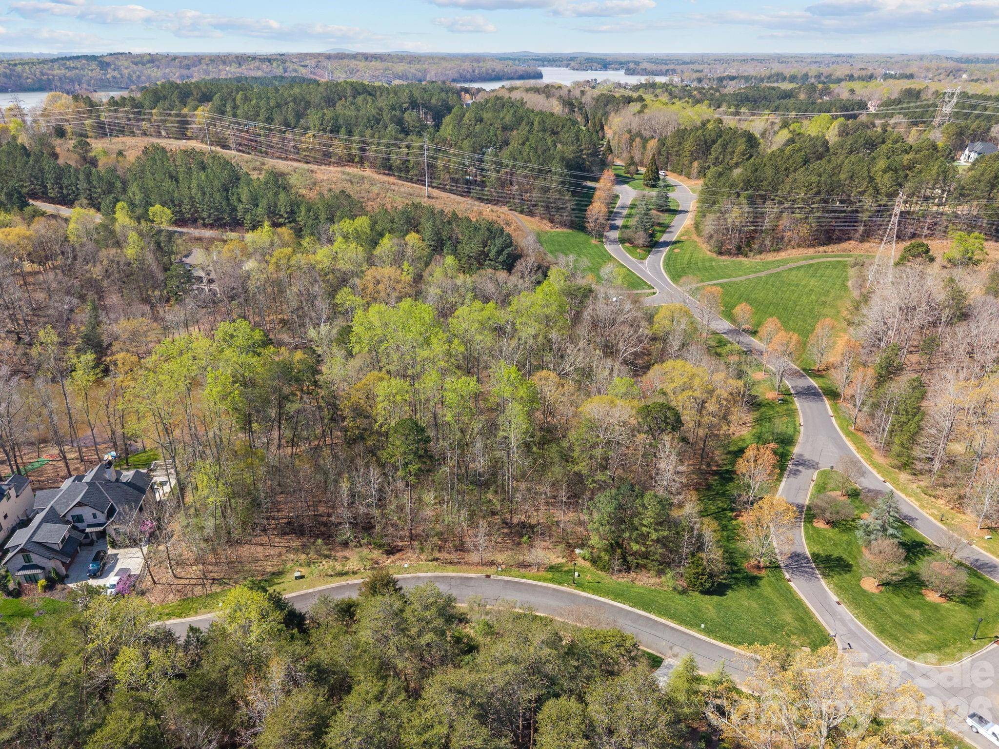 2001 Beauhaven LN, Belmont, NC 28012