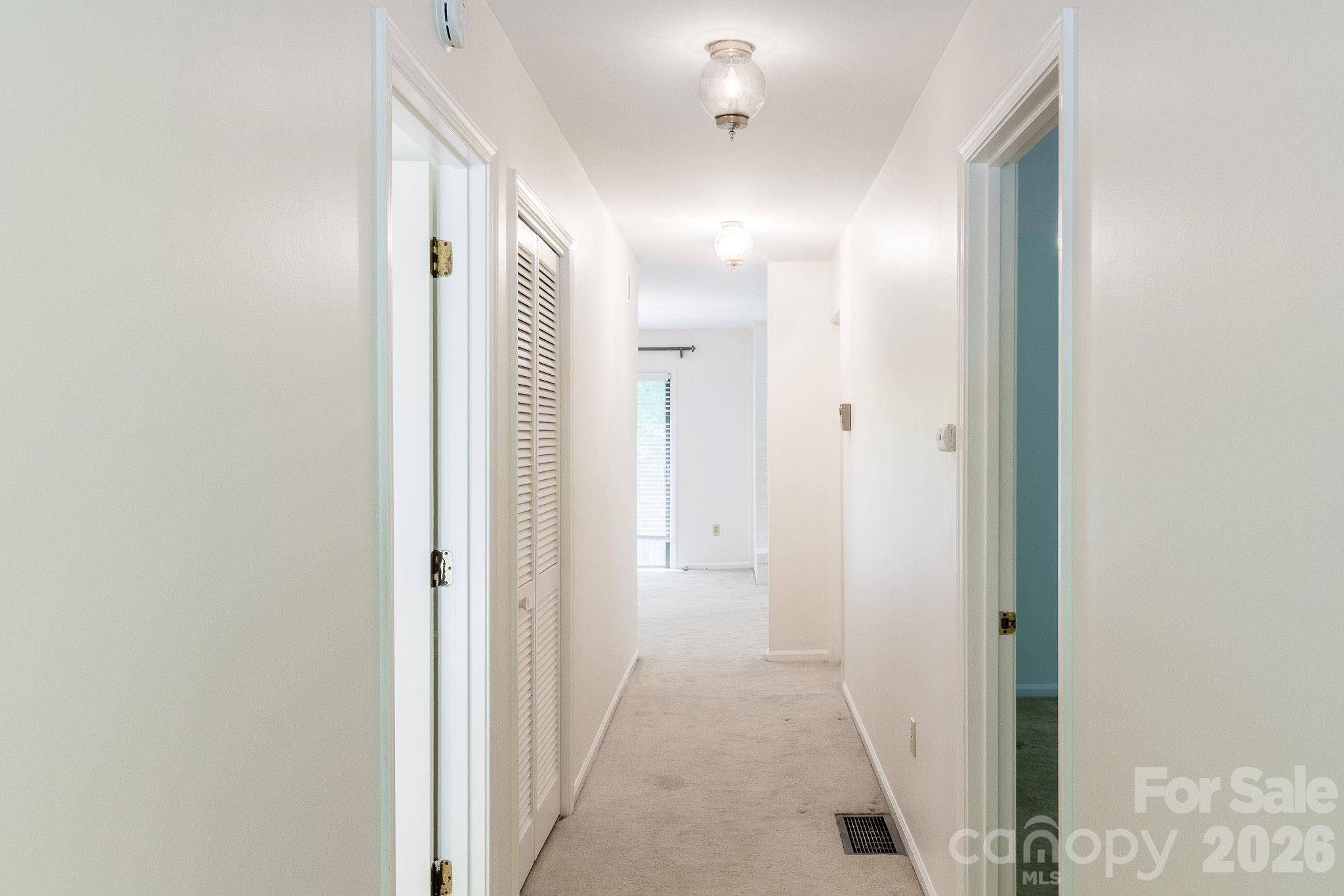 17 Knoll DR, Columbus, NC 28722