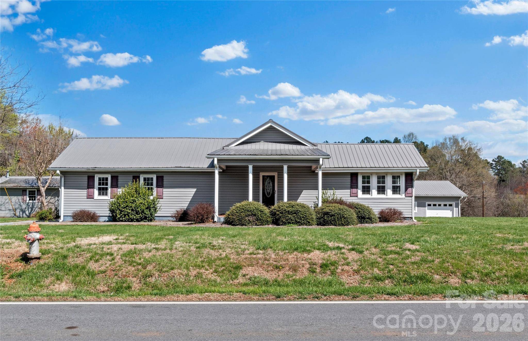 613 Nc 67 HWY, Boonville, NC 27011