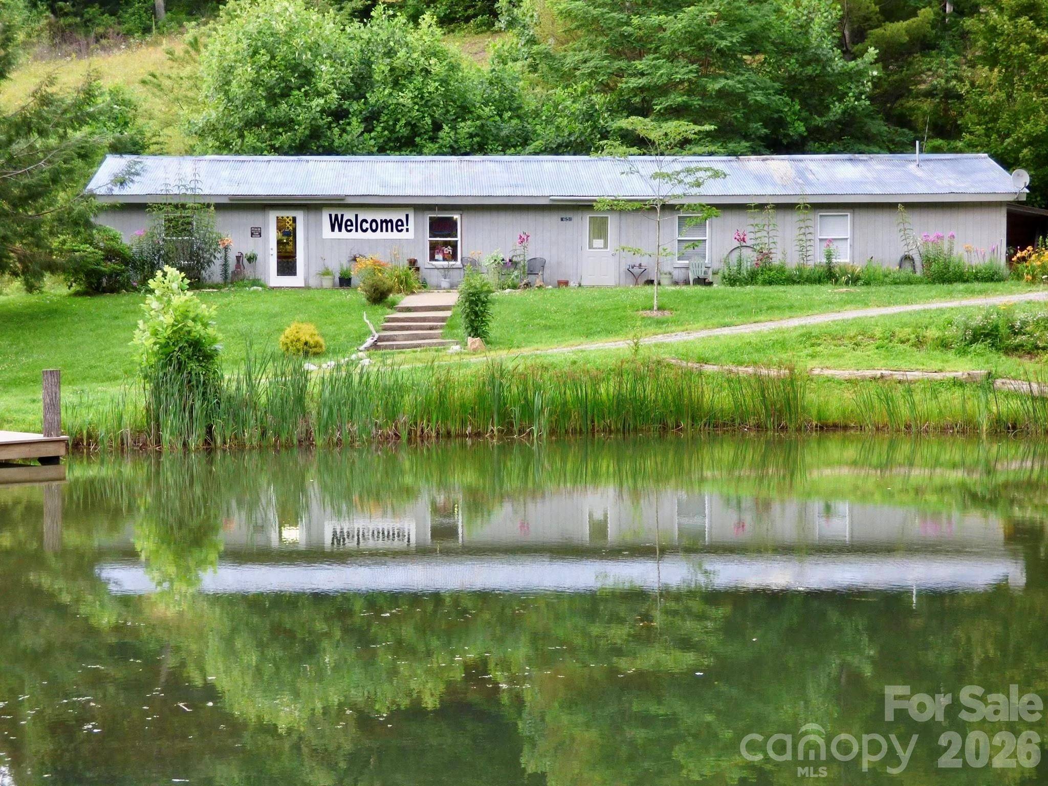 65 Blue Ridge Gem Mine RD, Little Switzerland, NC 28777