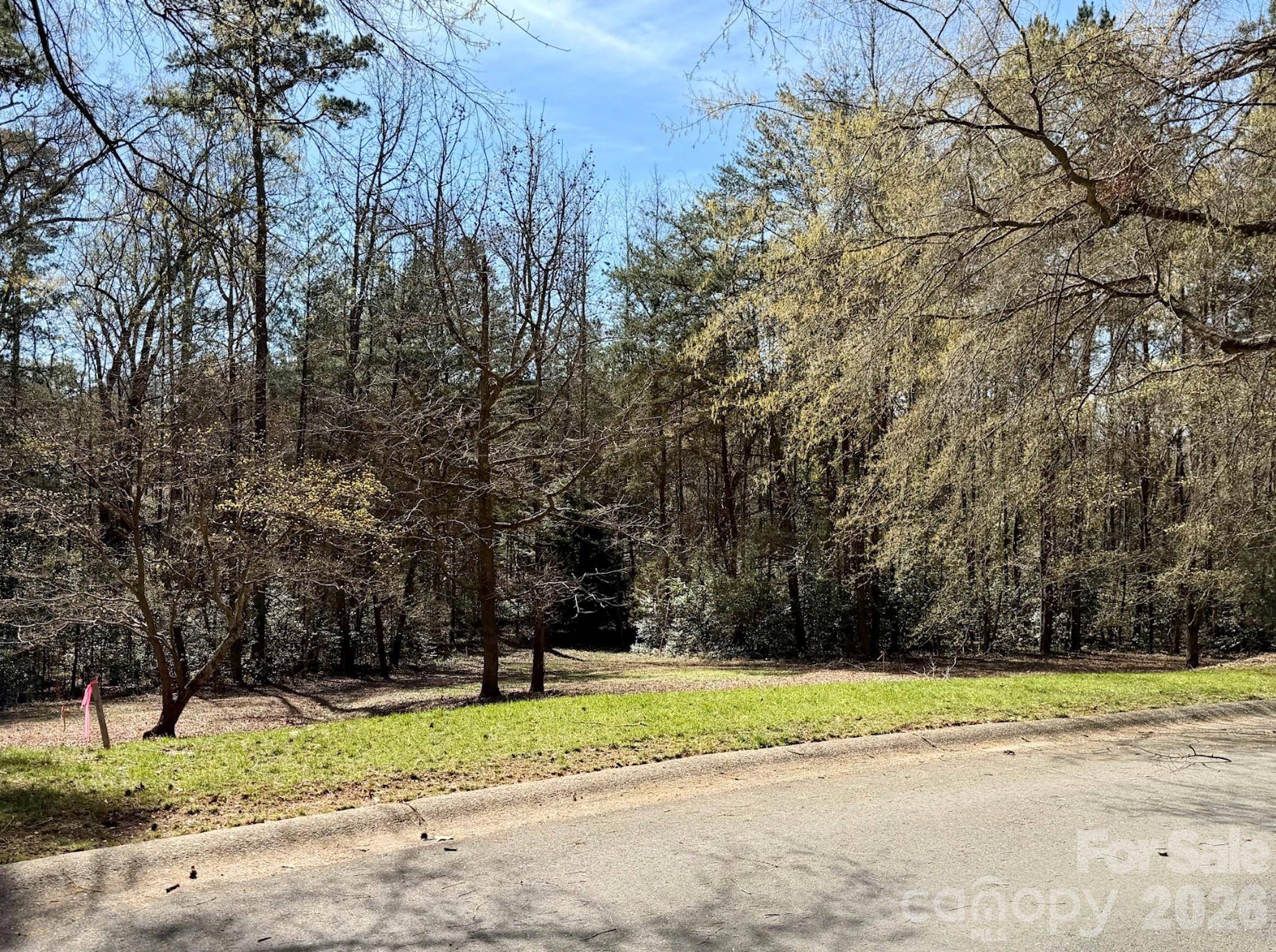 223 Millingport LN, New London, NC 28127