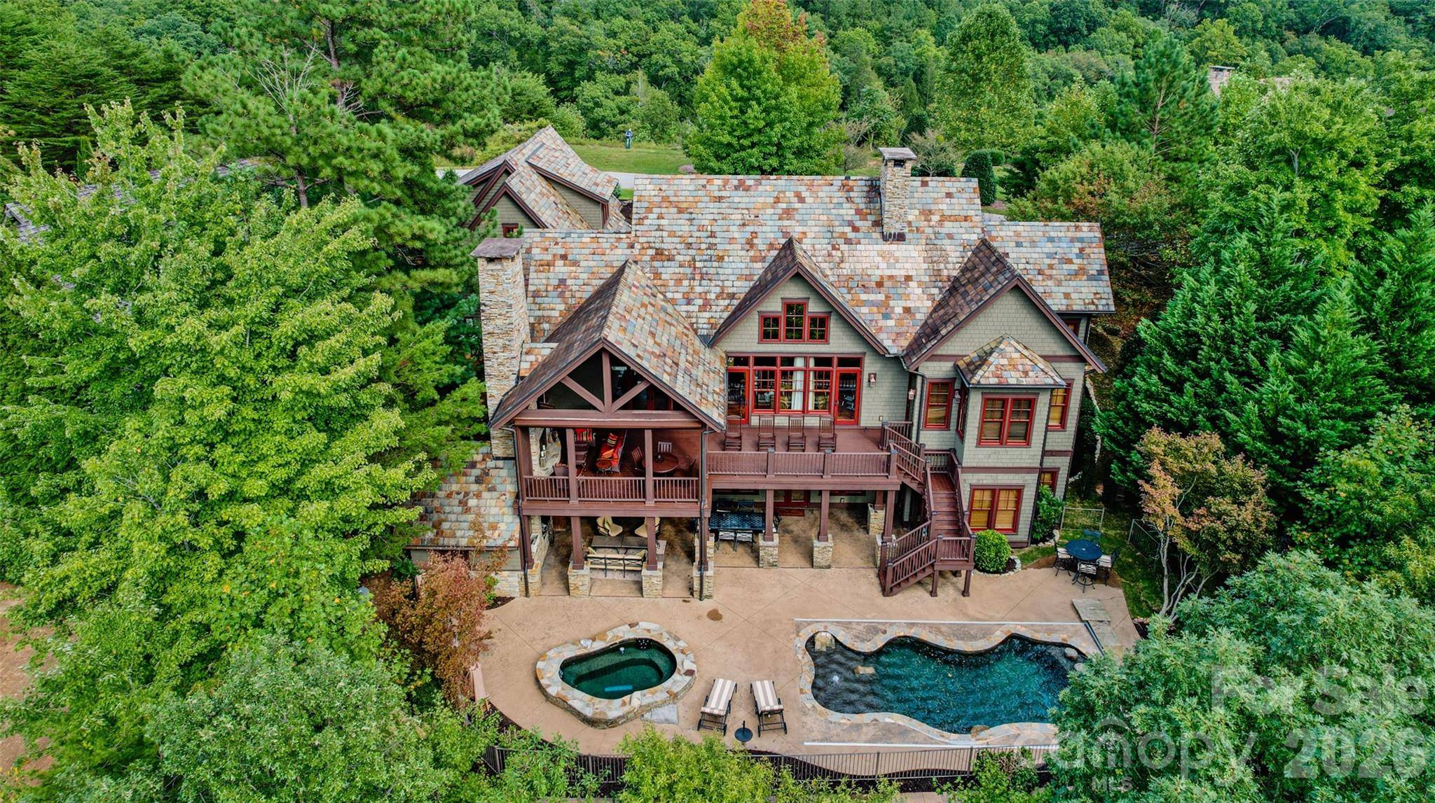 538 Chestertown DR, Mill Spring, NC 28756