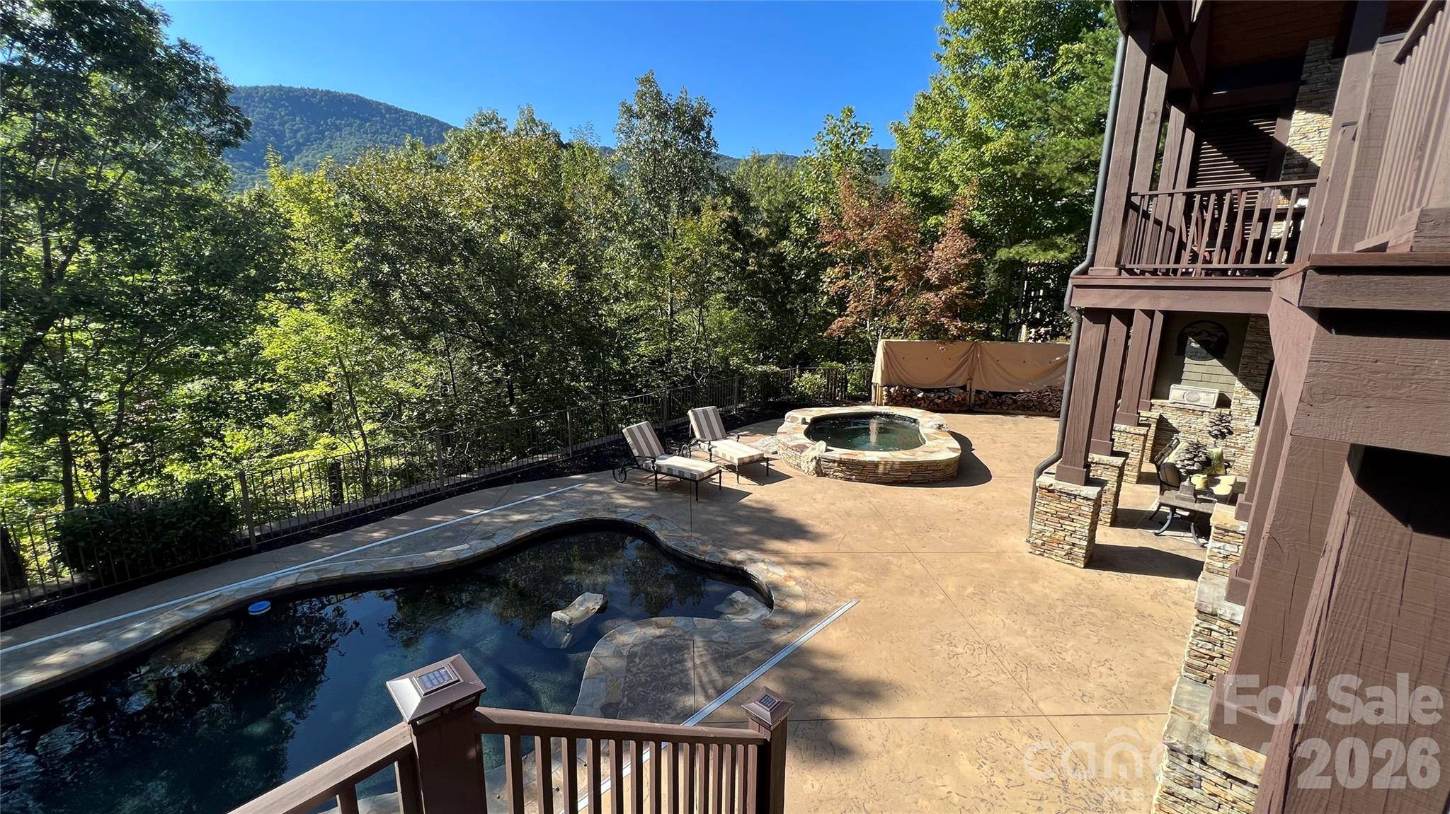 538 Chestertown DR, Mill Spring, NC 28756