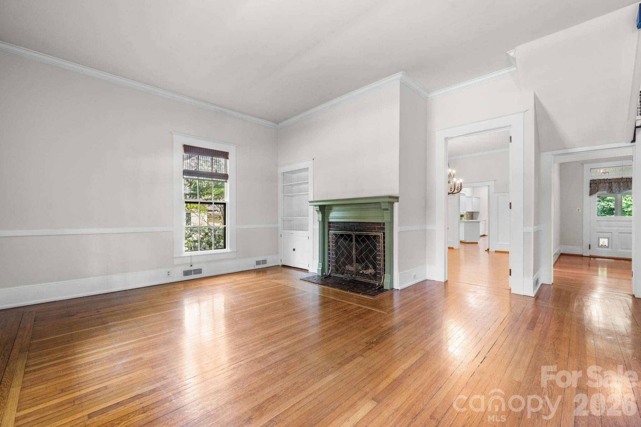 130 N Mulberry ST, Statesville, NC 28677
