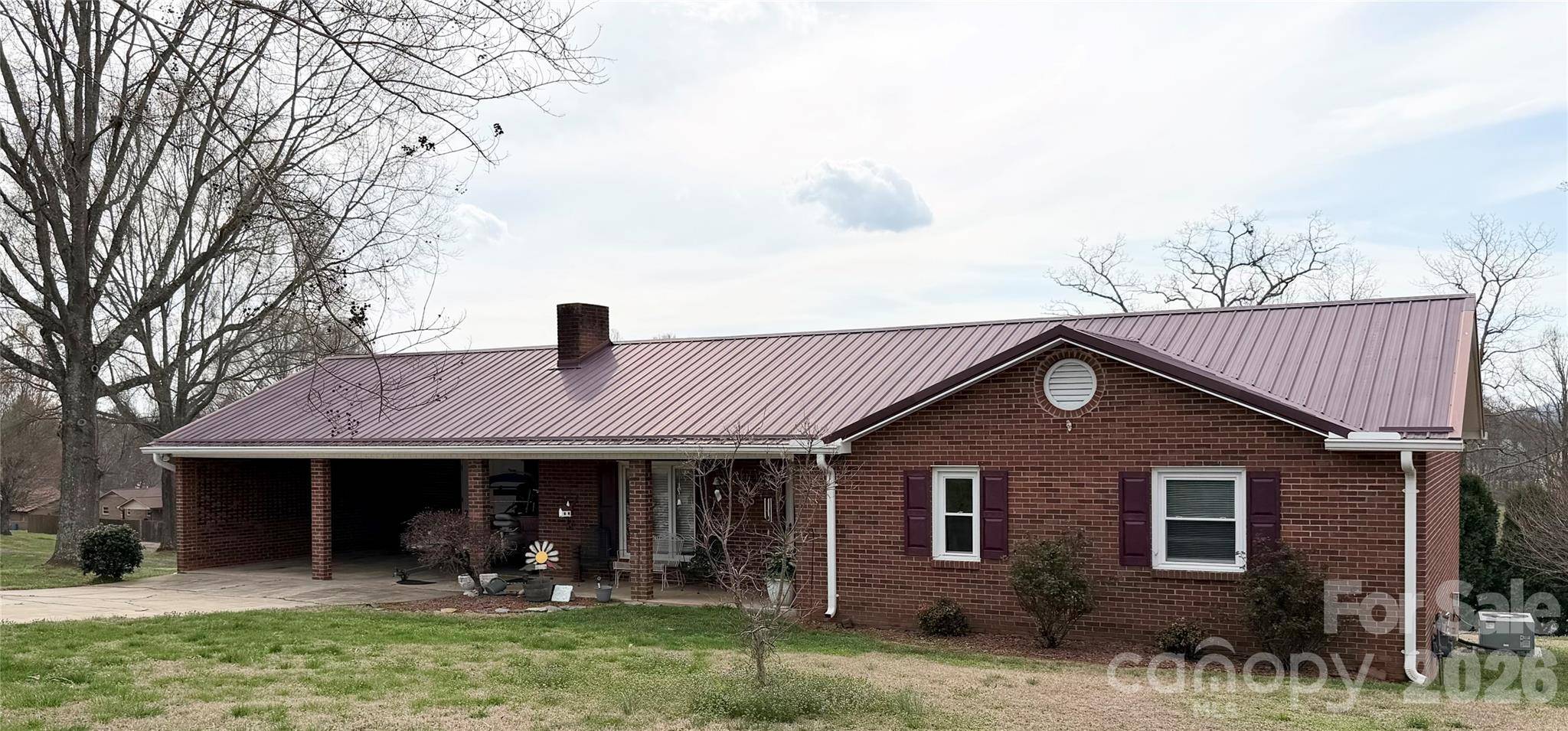 1709 Acorn AVE, Hudson, NC 28638