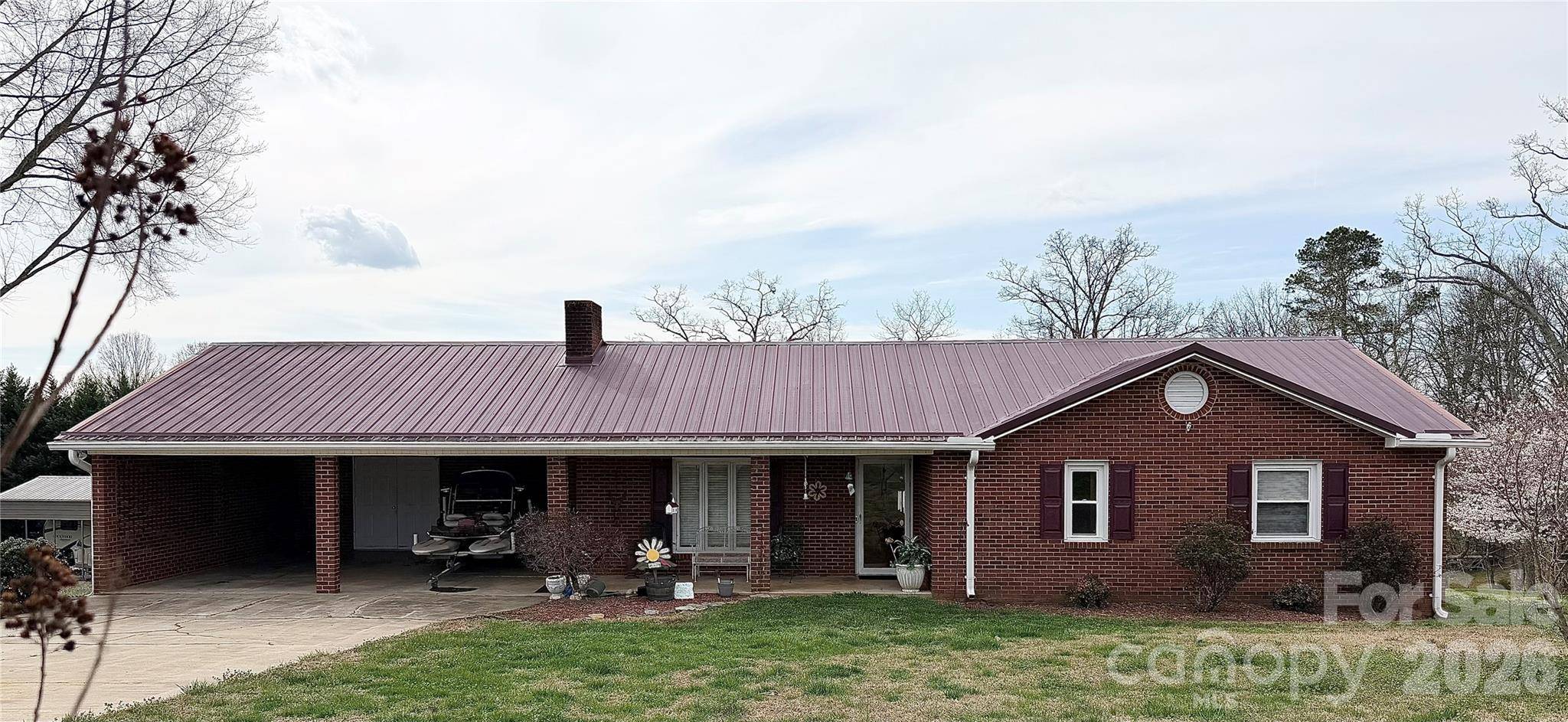 1709 Acorn AVE, Hudson, NC 28638