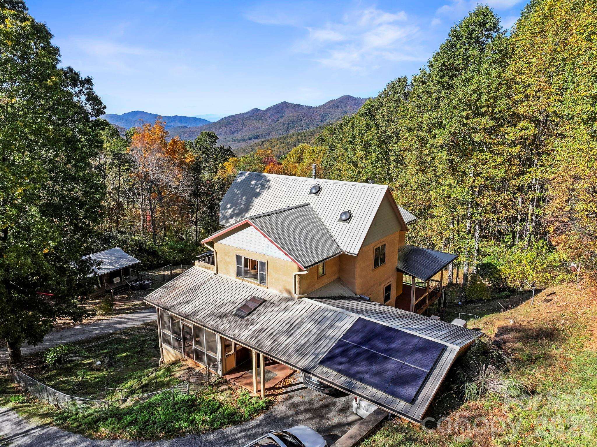 97 Old Cove RD, Black Mountain, NC 28711