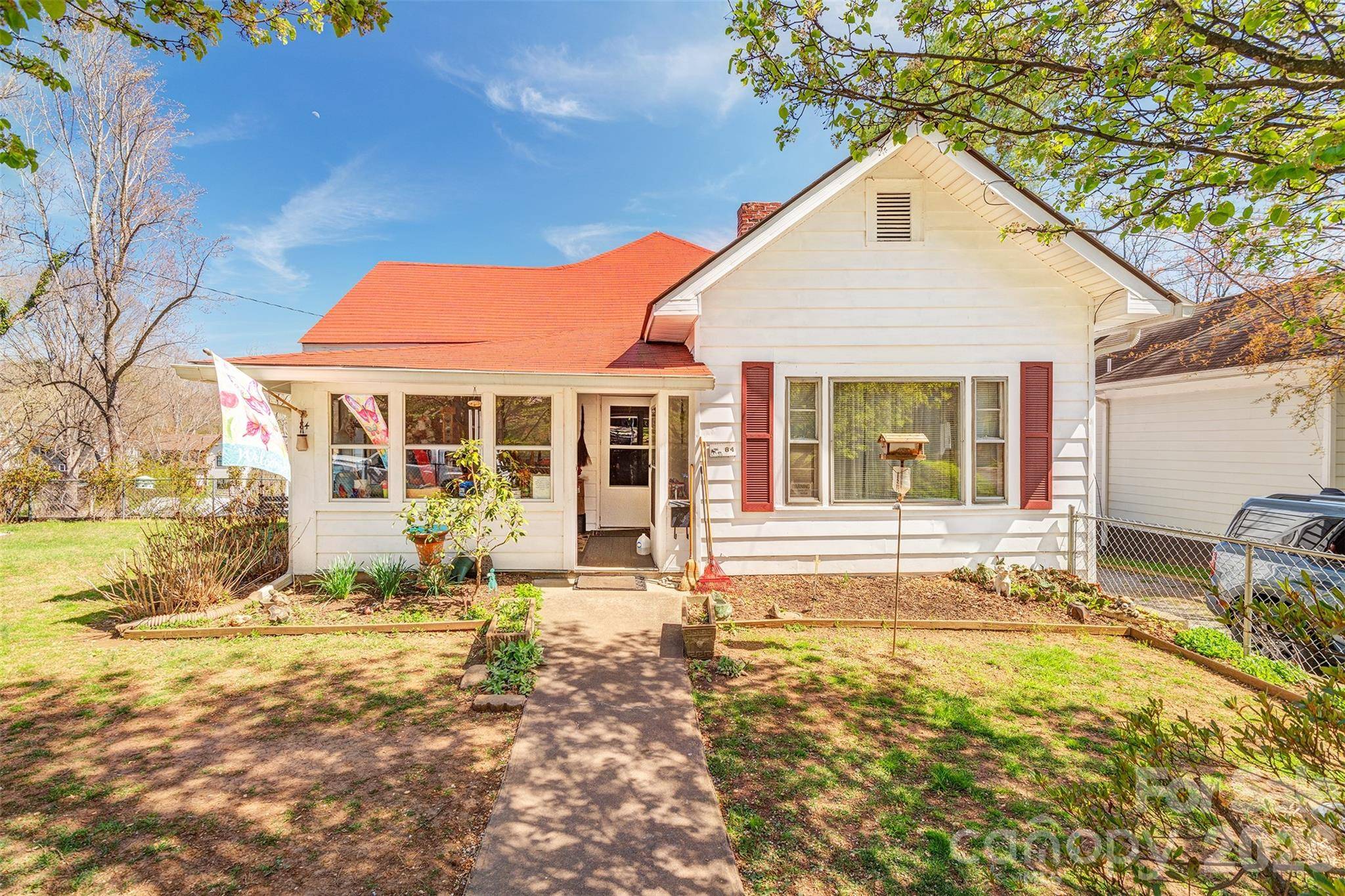 84 Swannanoa AVE, Asheville, NC 28806