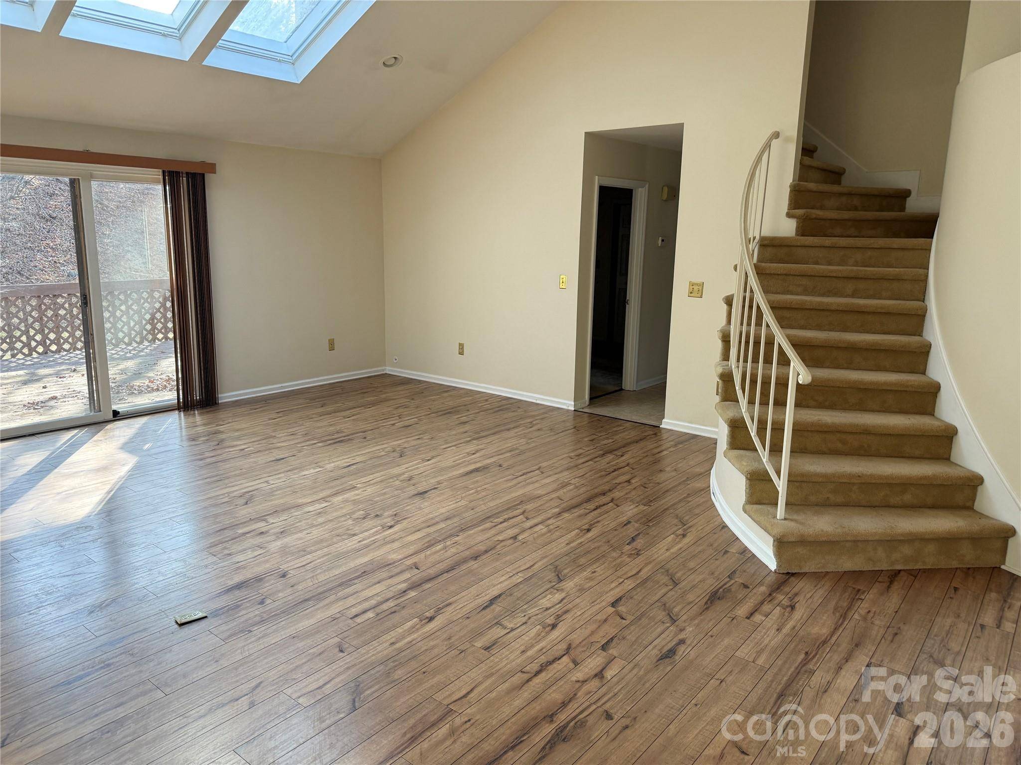 1720 12th ST NE, Hickory, NC 28601