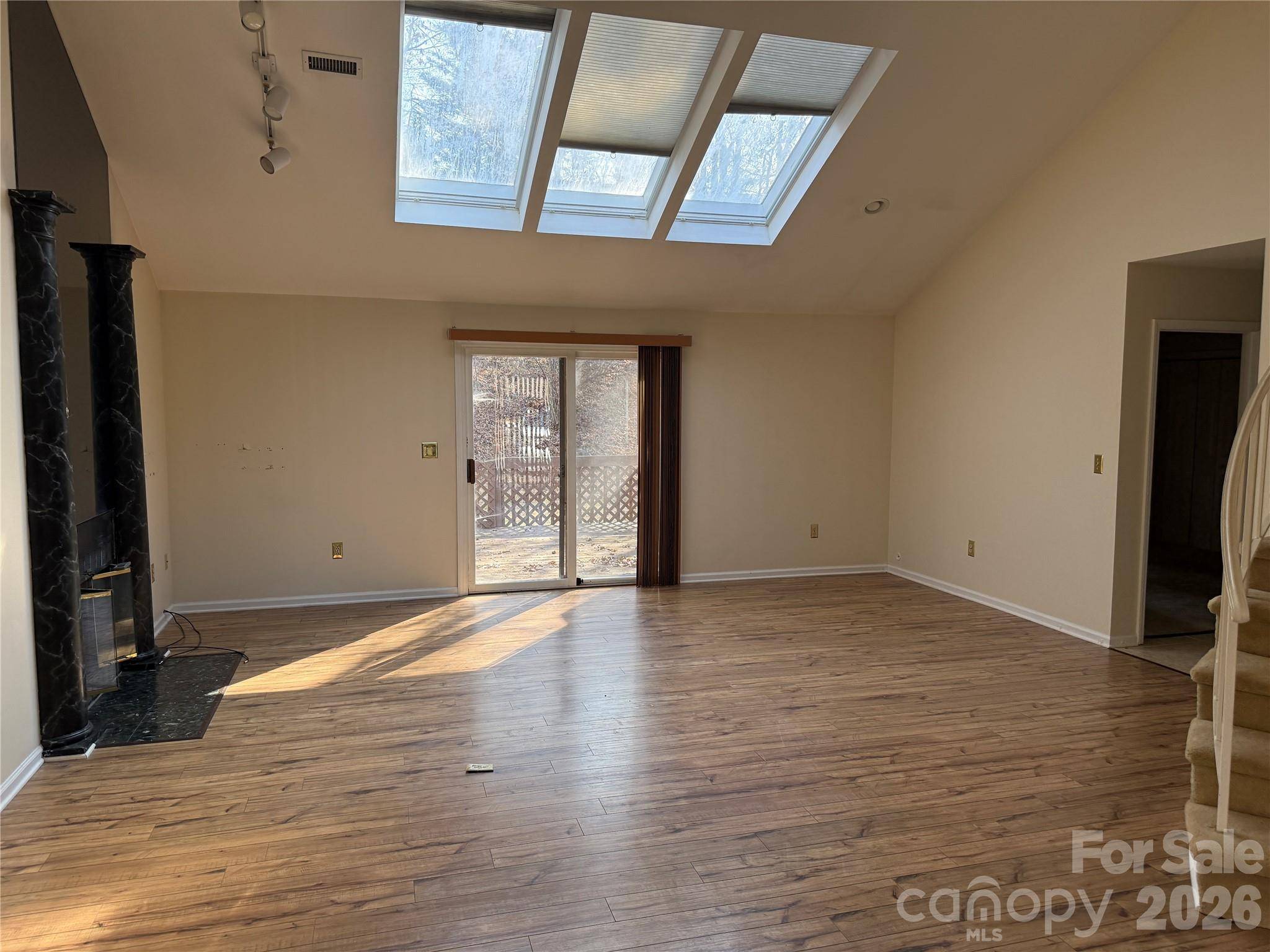 1720 12th ST NE, Hickory, NC 28601