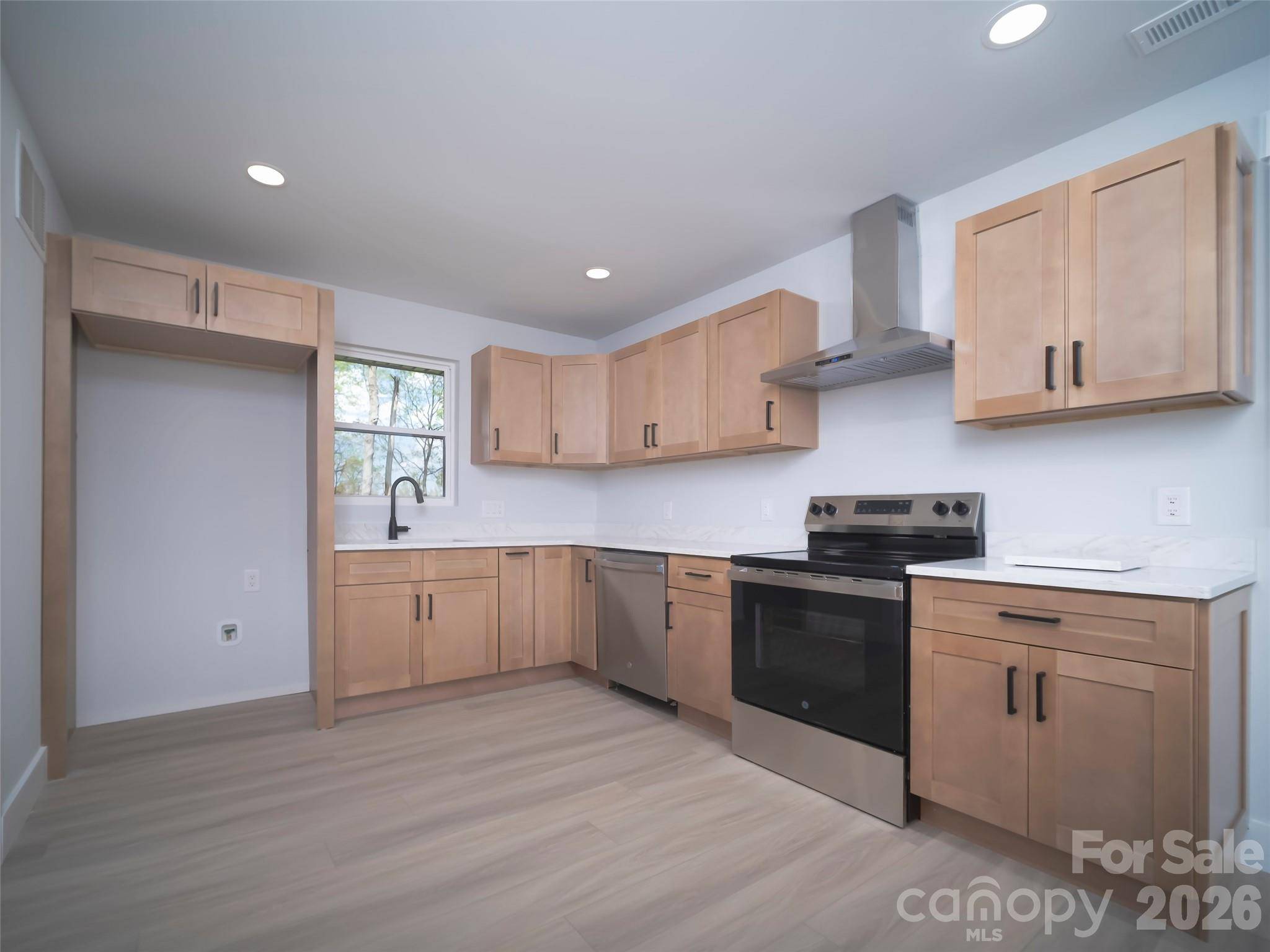 1325 Armstrong RD, Belmont, NC 28012