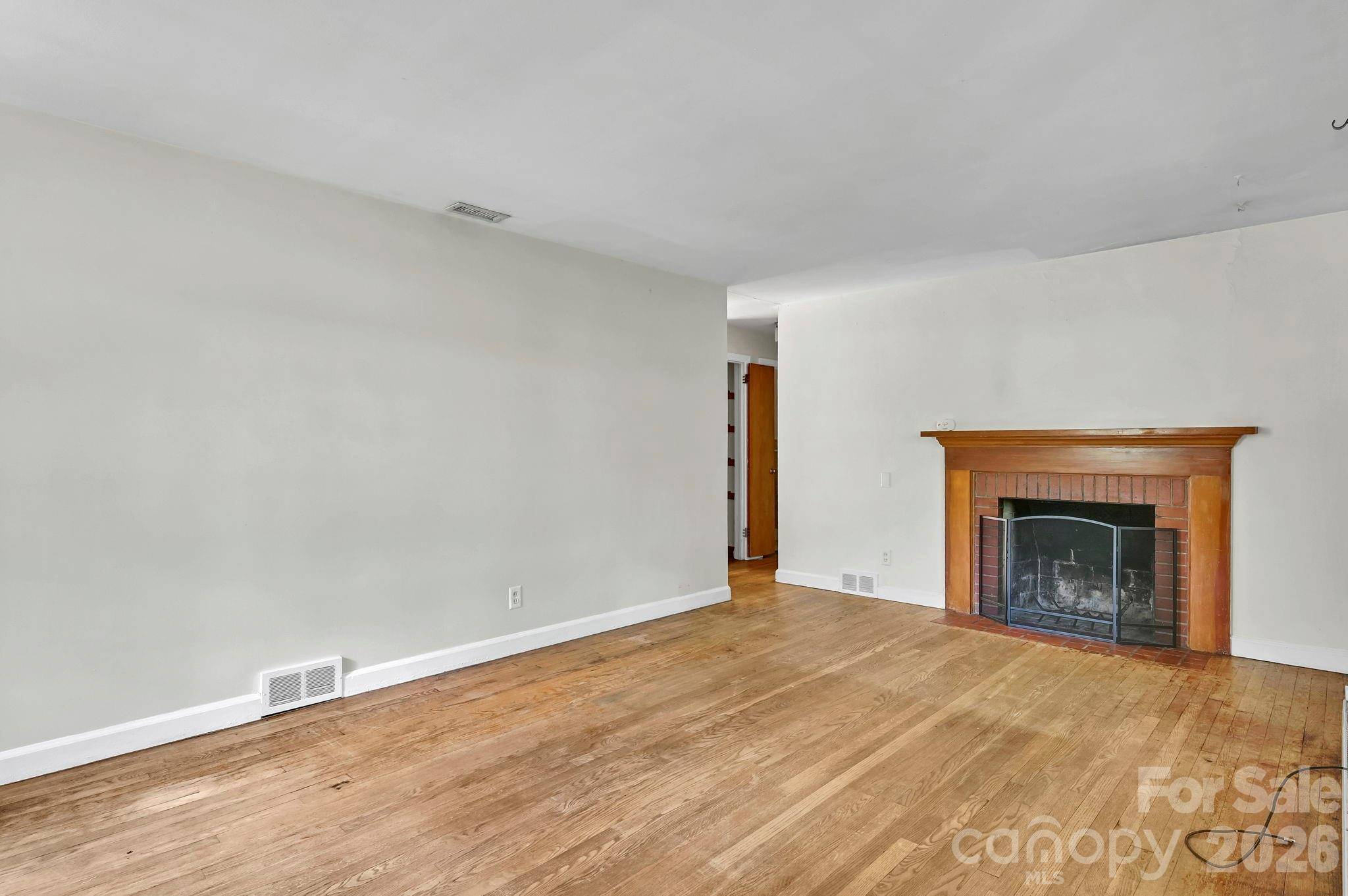 297 White Pine DR, Asheville, NC 28805