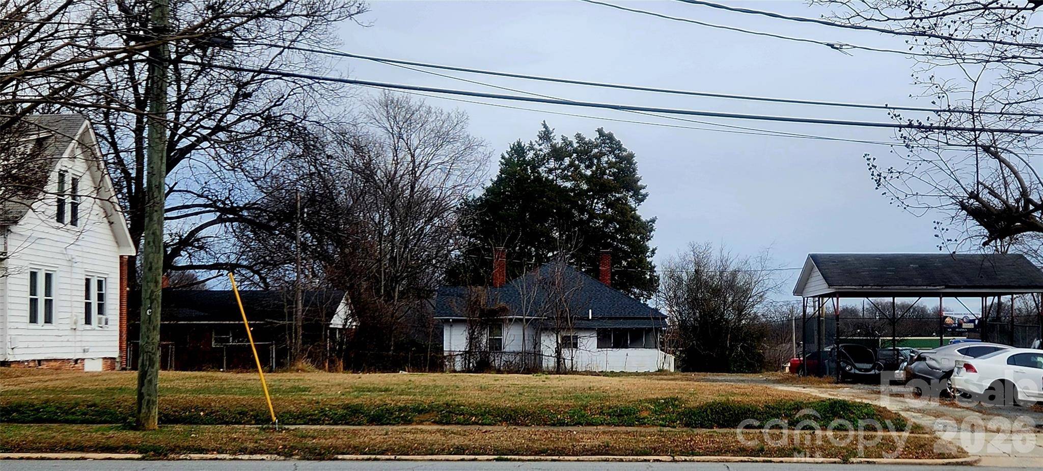 1114 W Franklin BLVD W, Gastonia, NC 28052