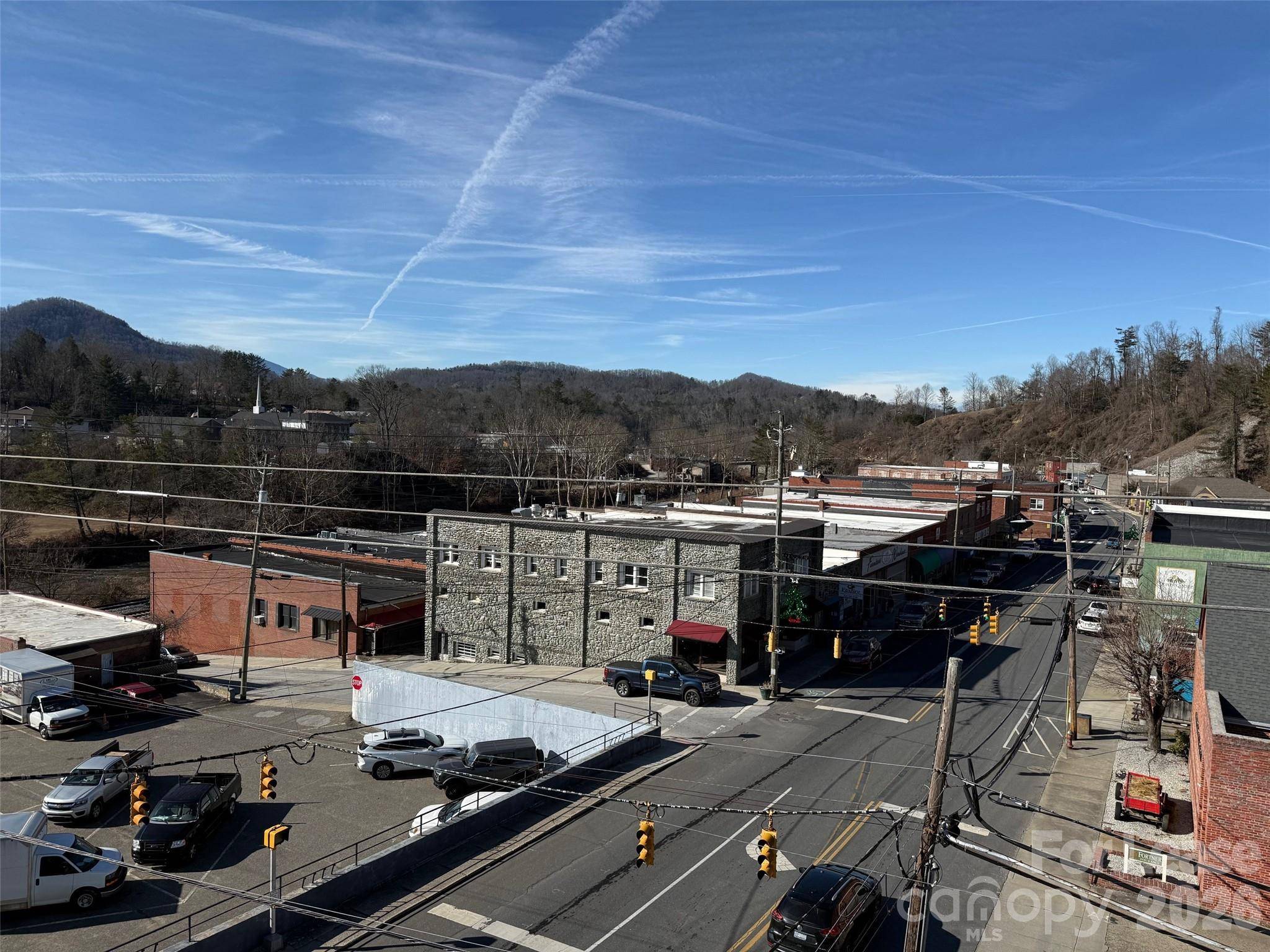 337 Oak AVE, Spruce Pine, NC 28777