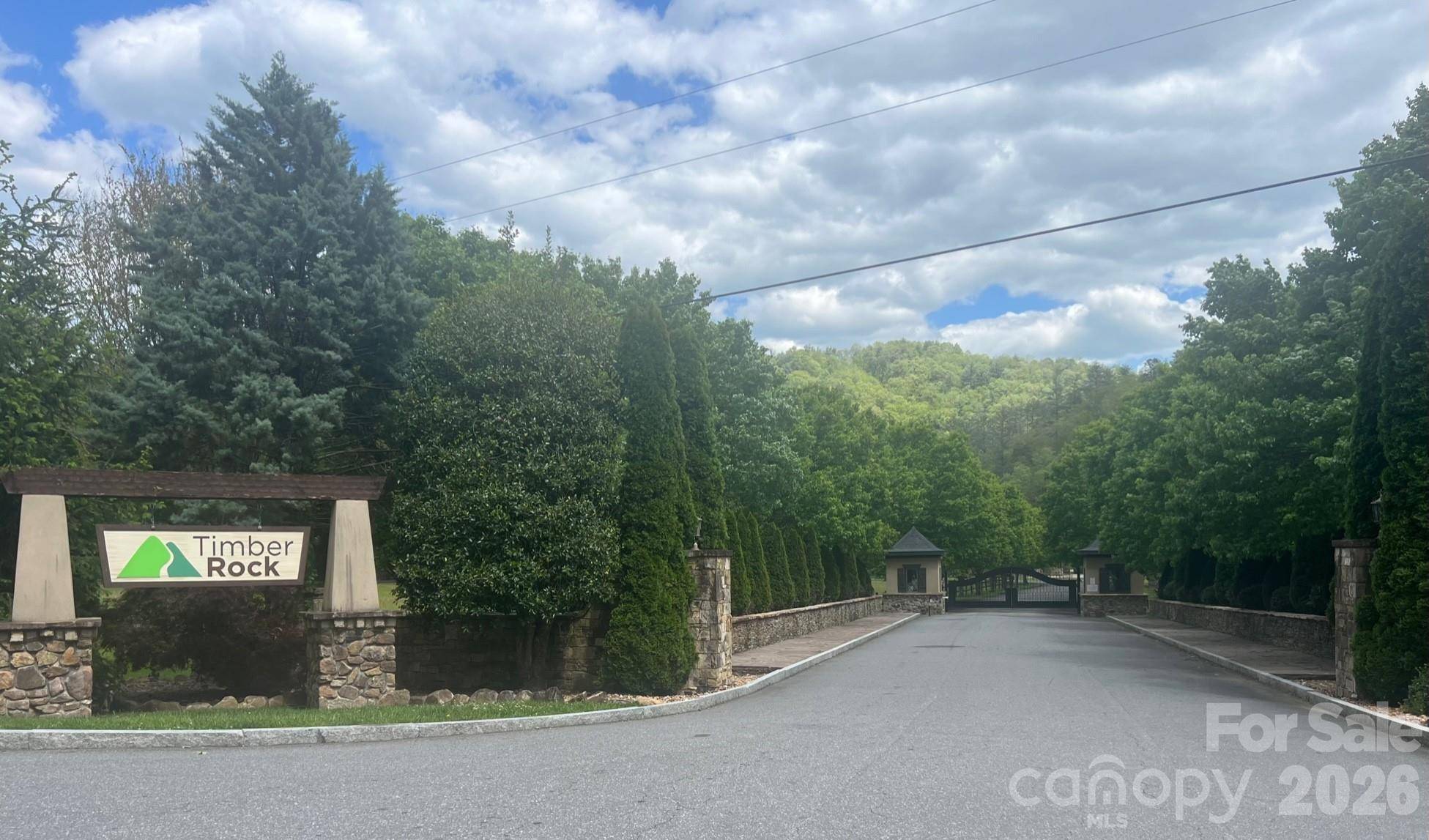 531 Roca Vista DR, Lenoir, NC 28645