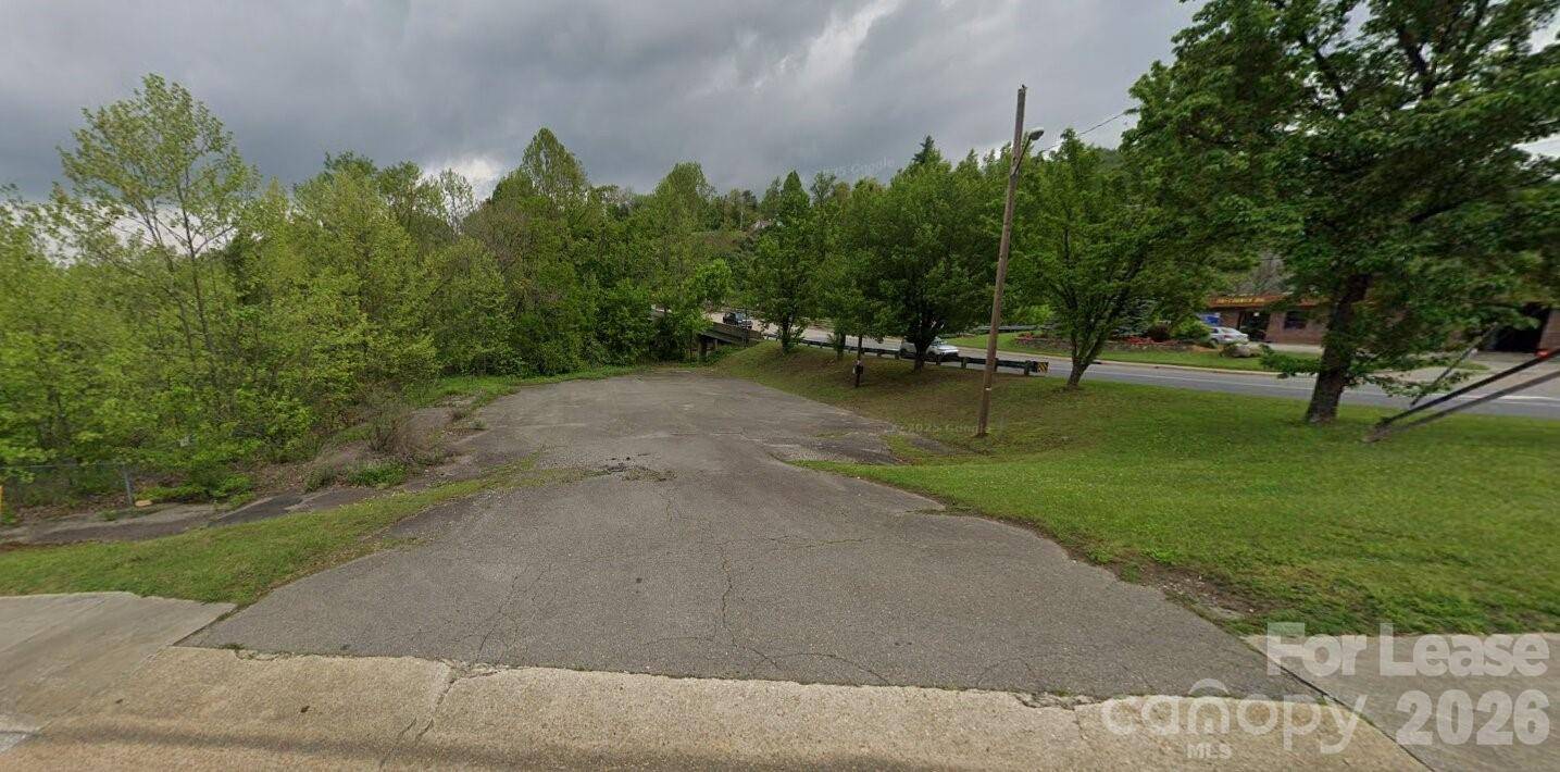 36 Greenwood RD, Spruce Pine, NC 28777