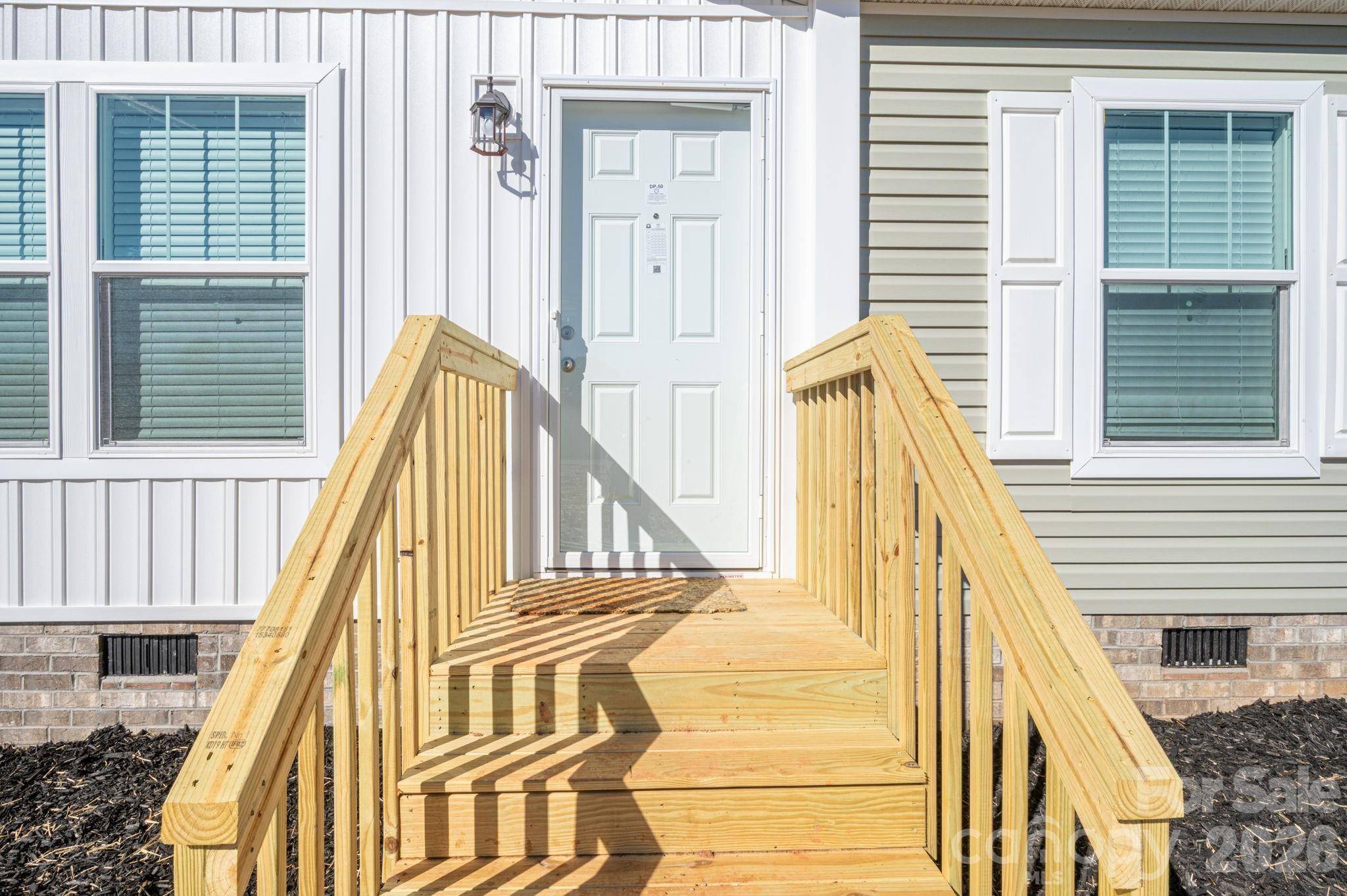 808 W Eagleview LN, Lawndale, NC 28090