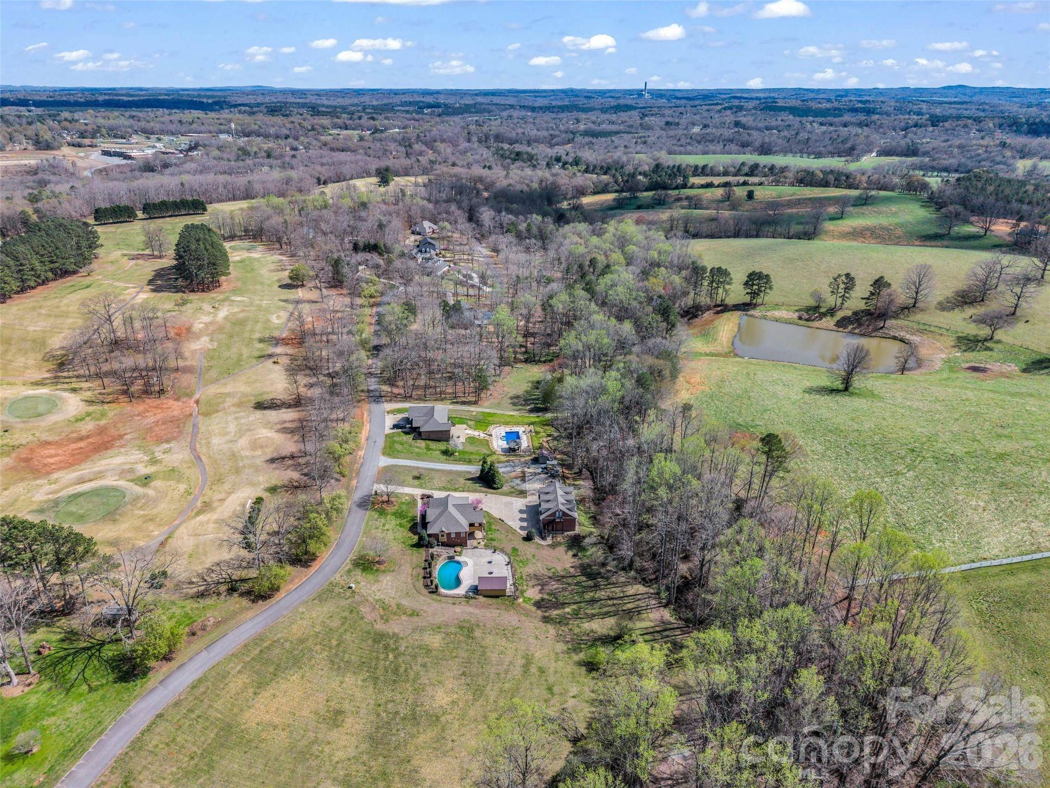 148 Fairway DR, Forest City, NC 28043