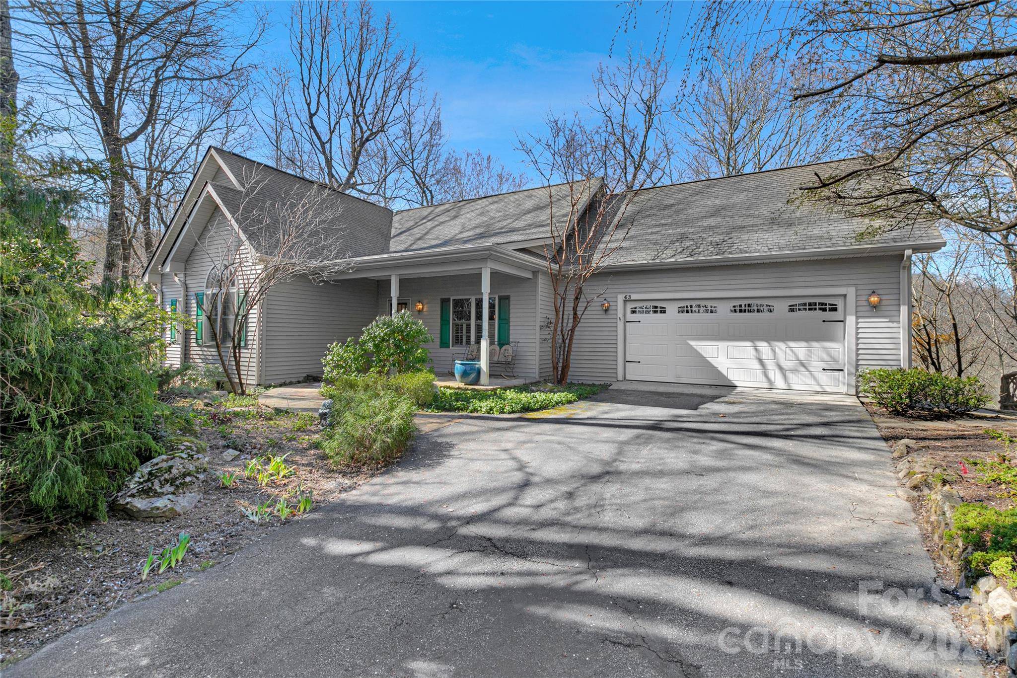 63 Wanei CT, Brevard, NC 28712