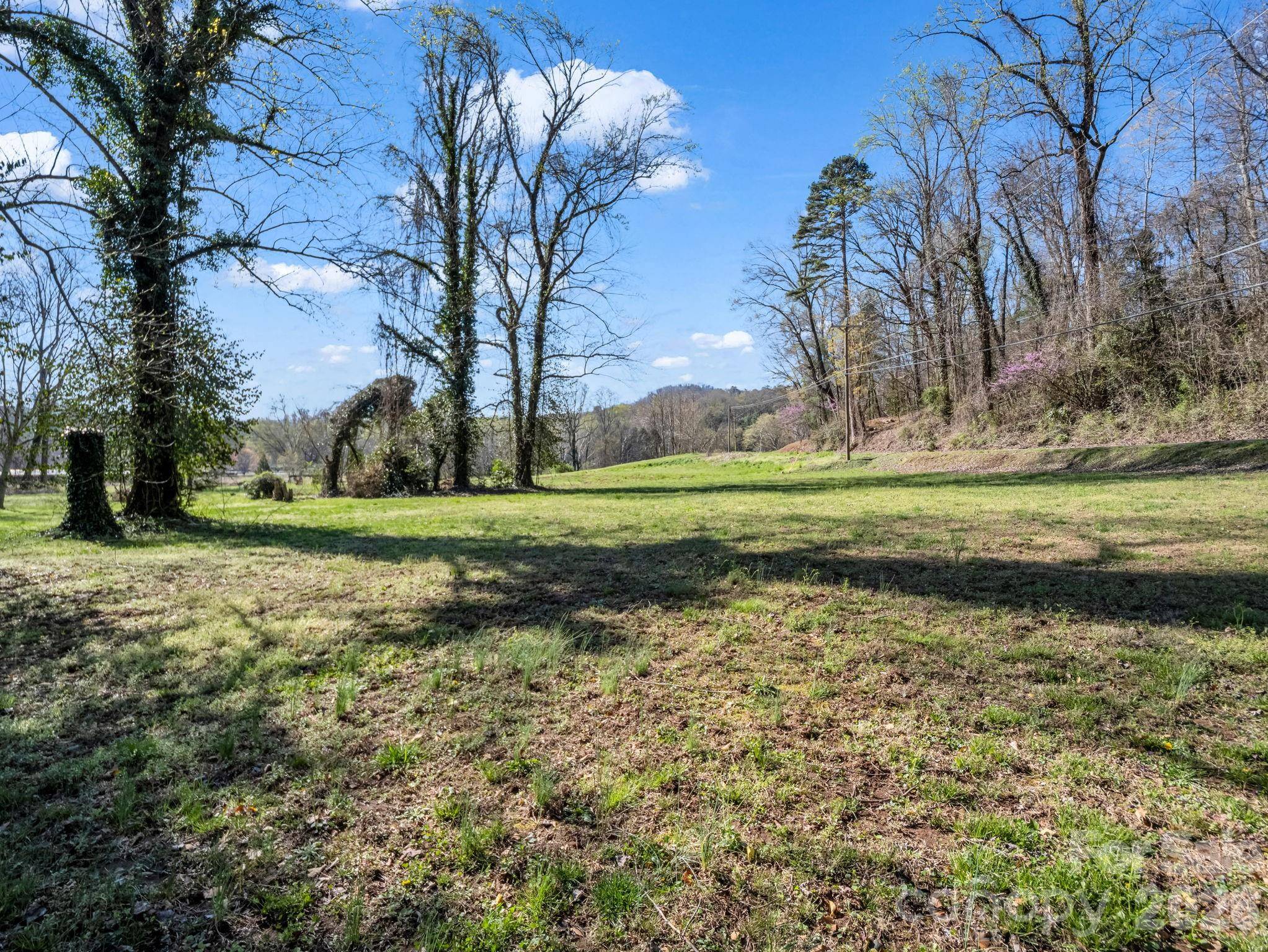 0 Warrior DR, Tryon, NC 28782