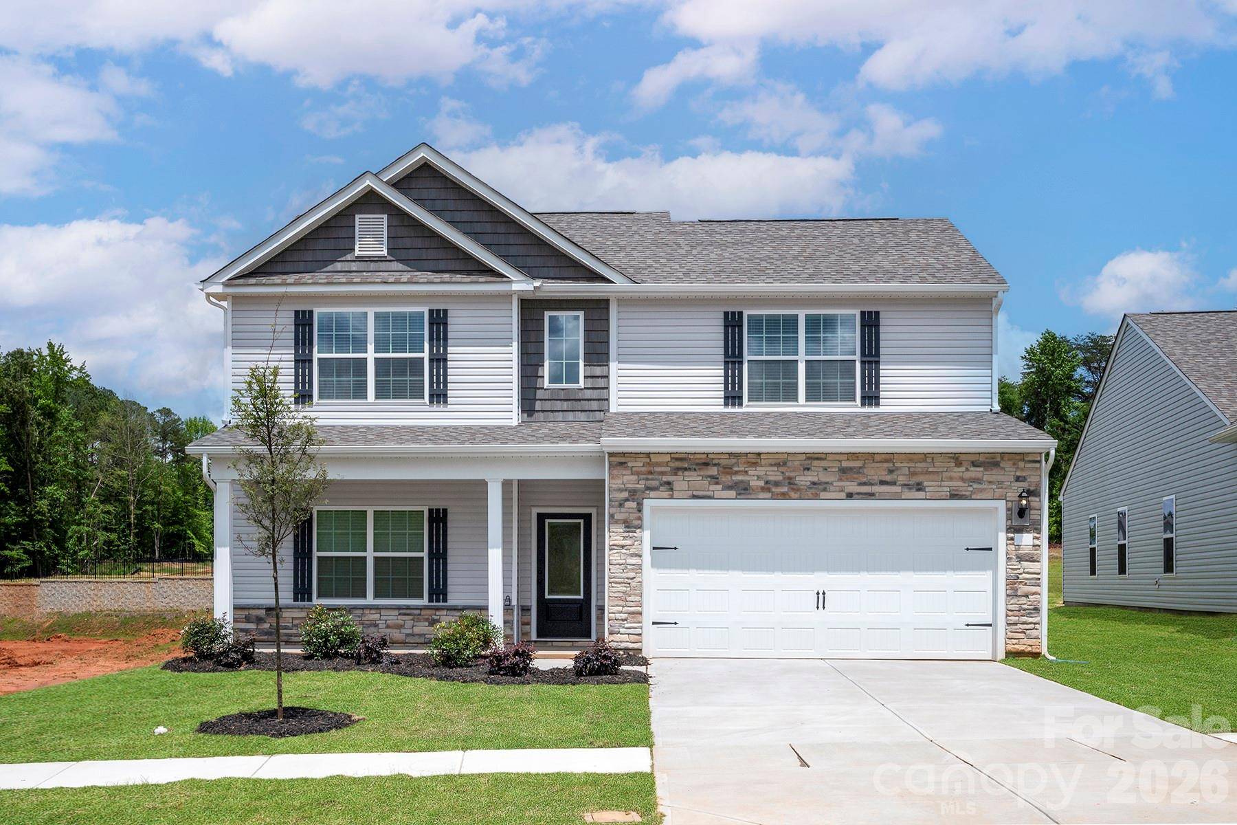 6611 Fairford DR, Charlotte, NC 28215