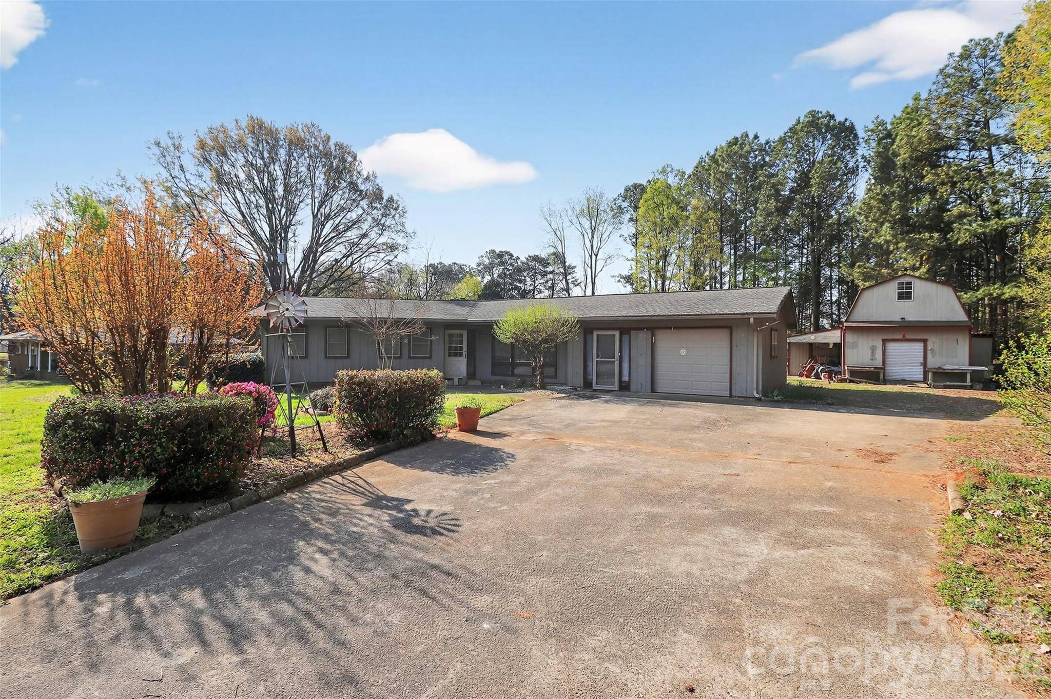 9516 Westmoreland RD, Cornelius, NC 28031