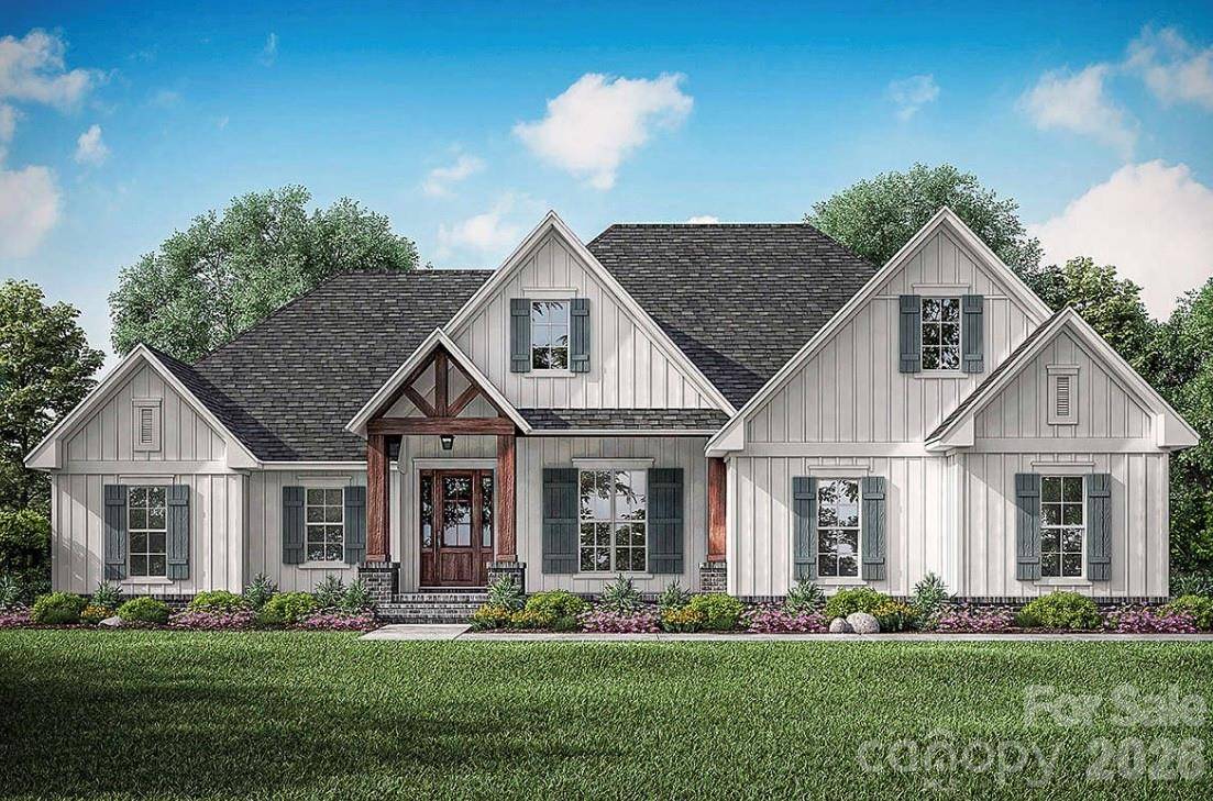 606 Stonecroft CT SE, Lenoir, NC 28645