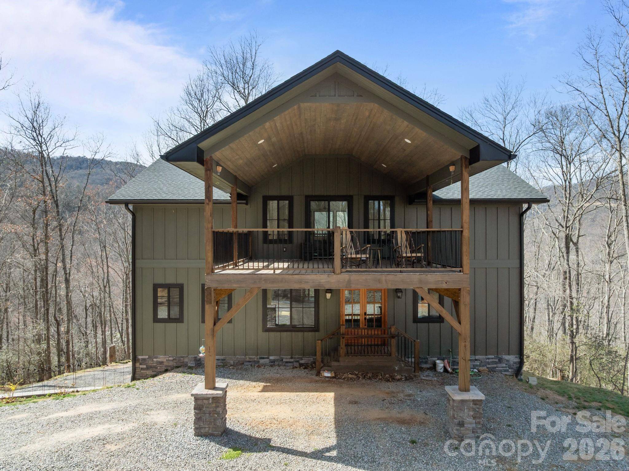 215 Ridgeway RD, Candler, NC 28715