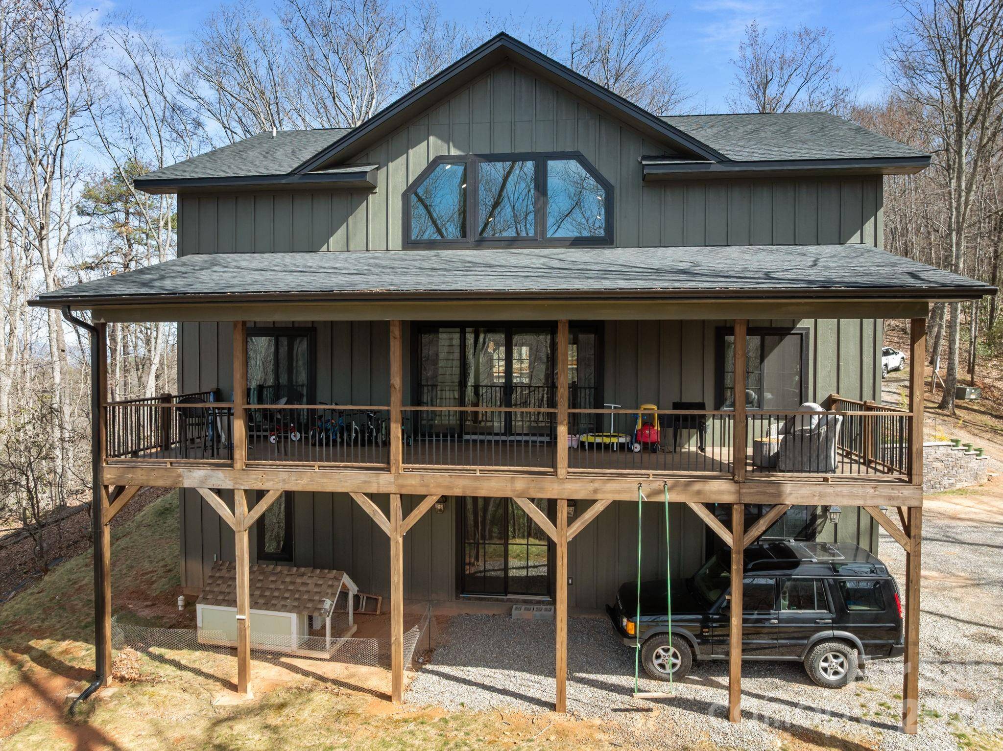 215 Ridgeway RD, Candler, NC 28715