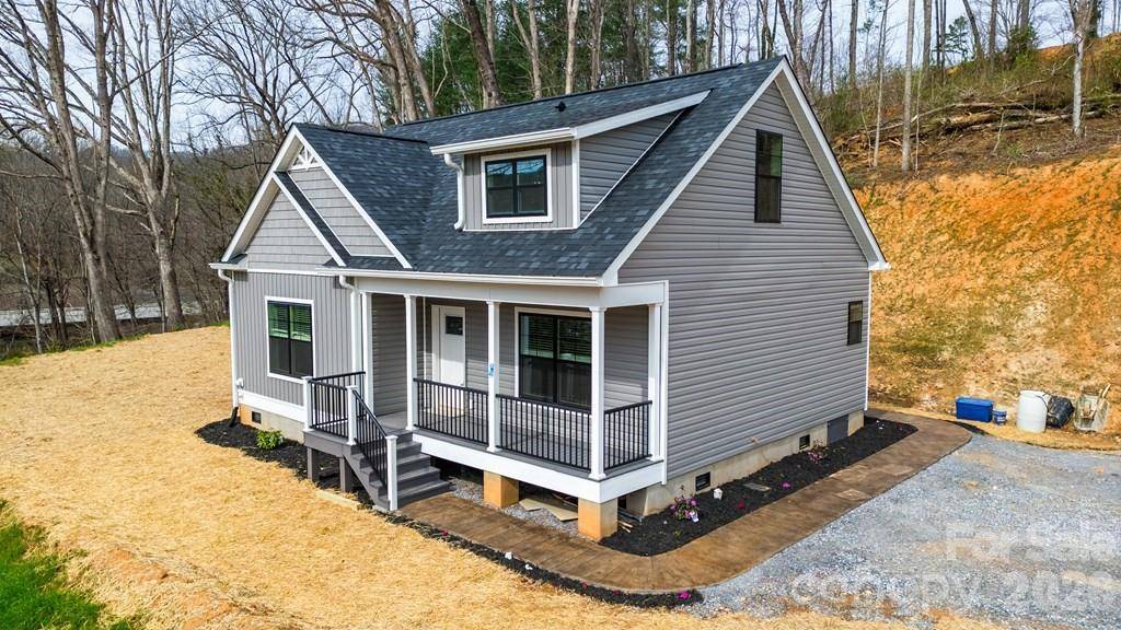 67 Patterson DR, Dillsboro, NC 28725
