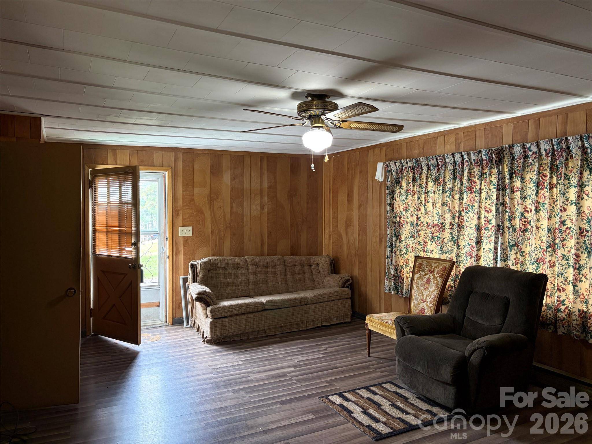 72 Alexander RD, Weaverville, NC 28787