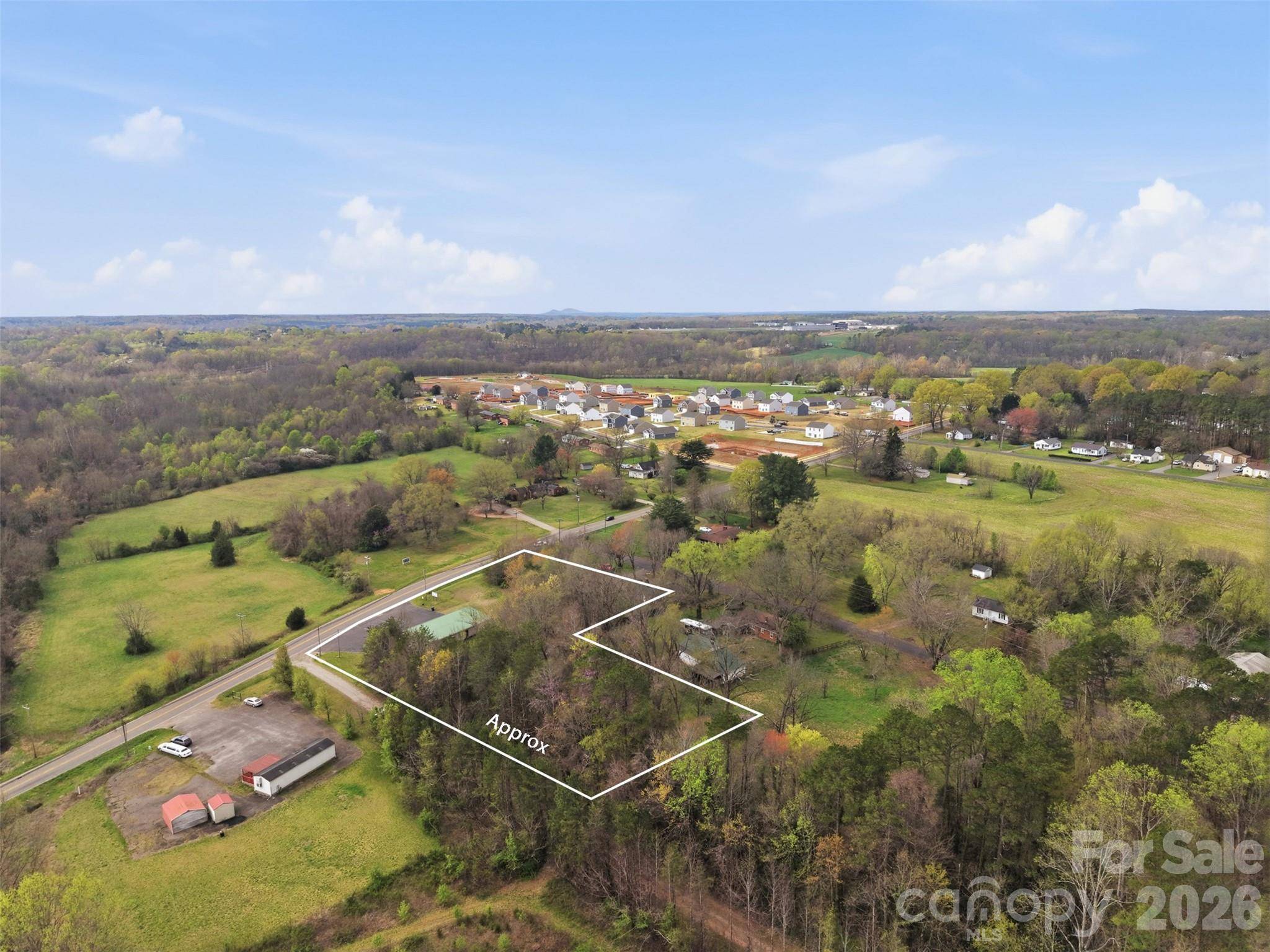2504 Newton DR, Statesville, NC 28677