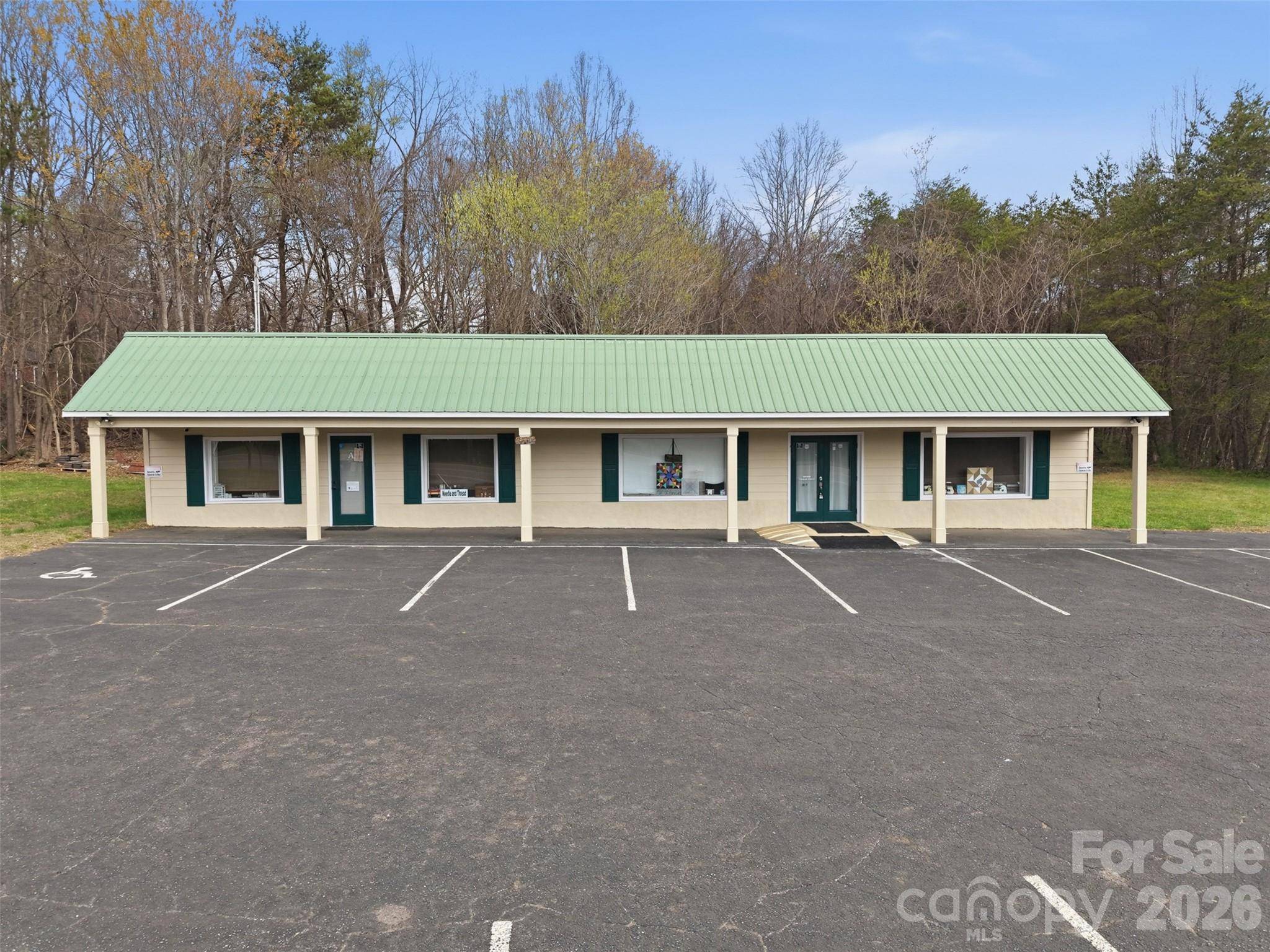 2504 Newton DR, Statesville, NC 28677