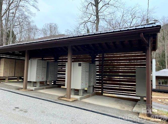 65 Weeping Cherry Forest RD, Fairview, NC 28730