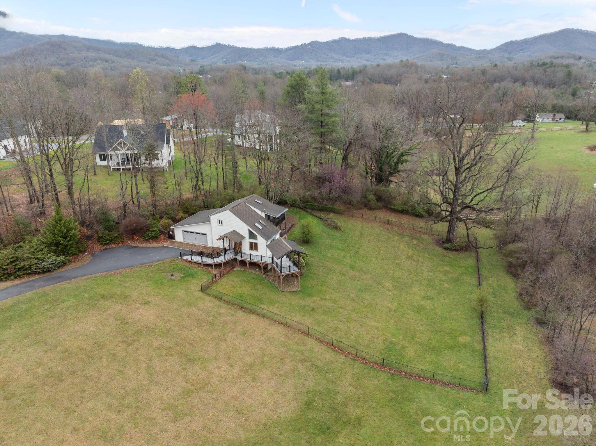 234 Justice Ridge RD, Candler, NC 28715