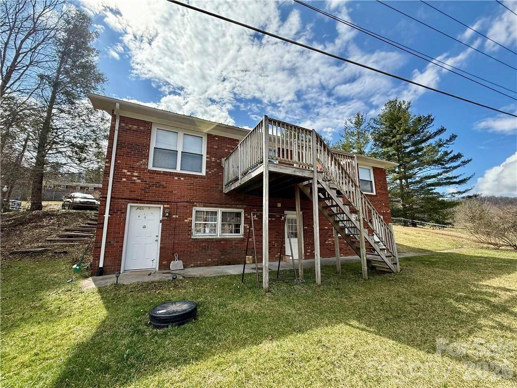 210 Howards Creek RD, Boone, NC 28607