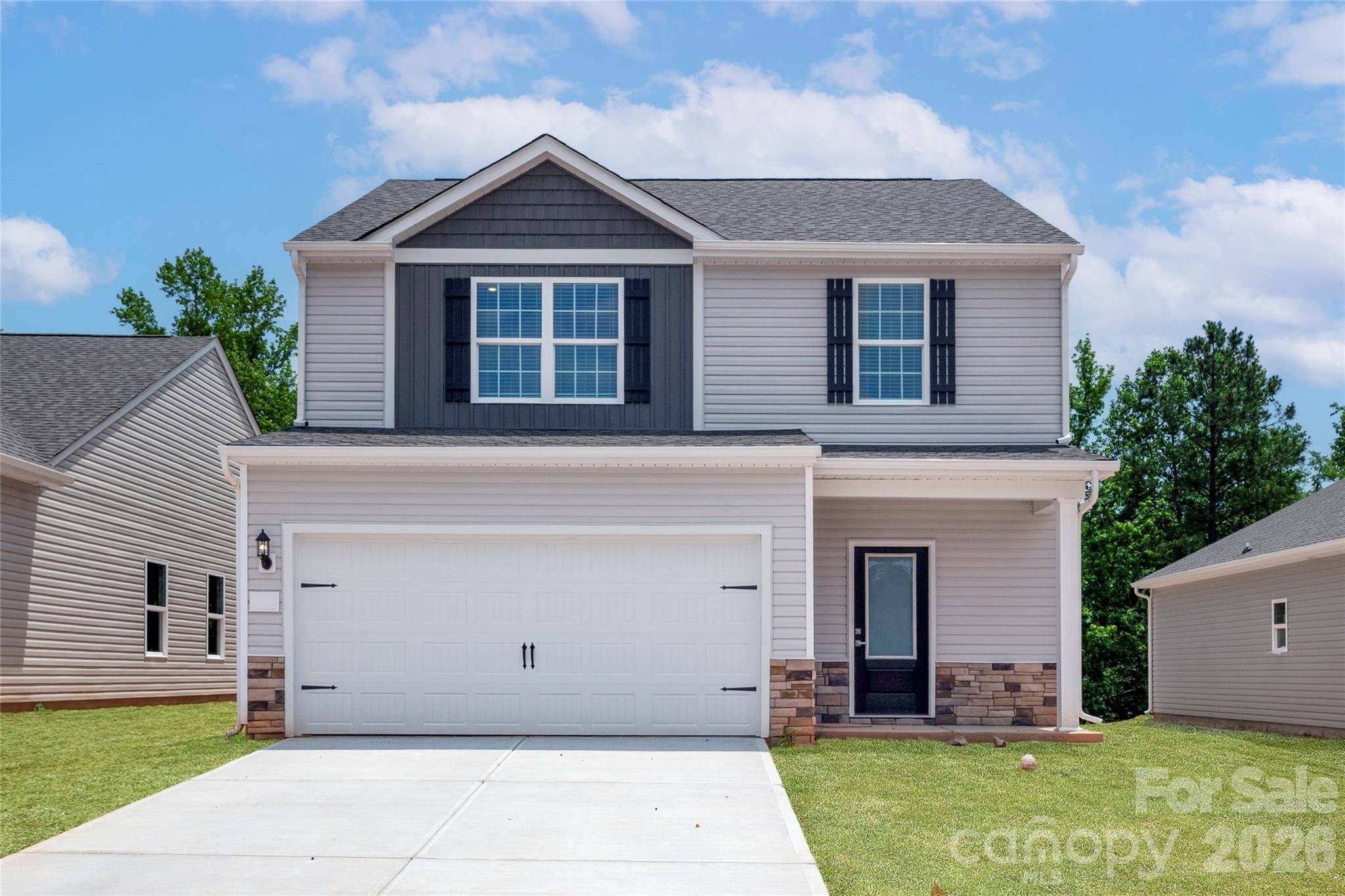 3411 Robindale DR, Winston Salem, NC 27107