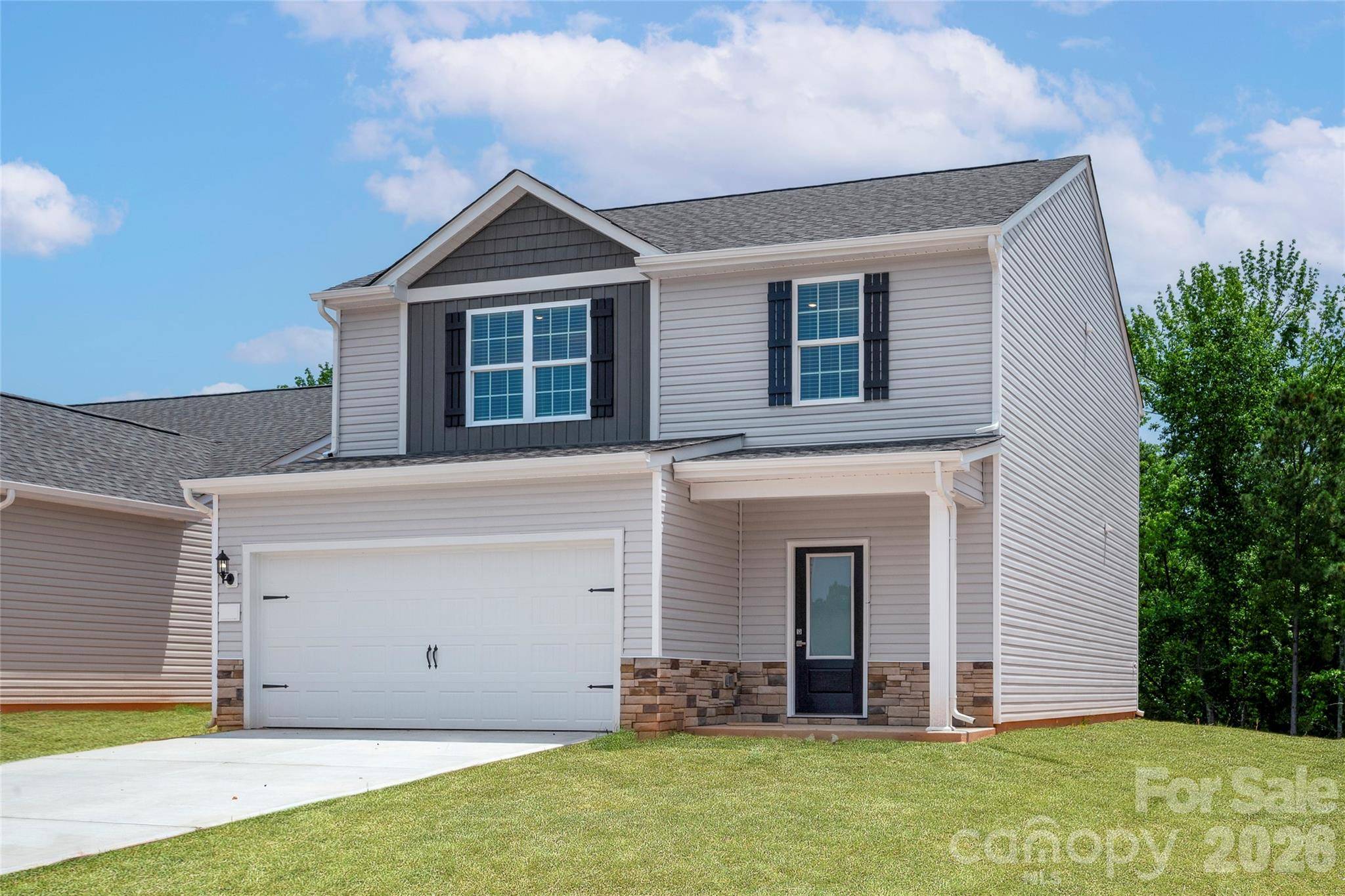 3411 Robindale DR, Winston Salem, NC 27107