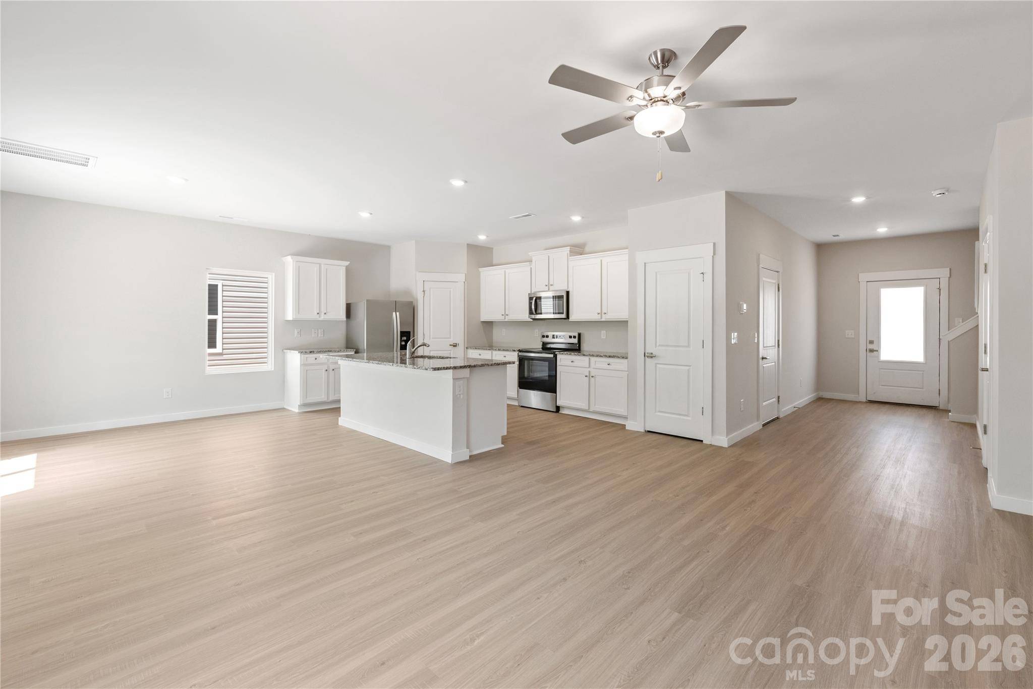 3410 Robindale DR, Winston Salem, NC 27107