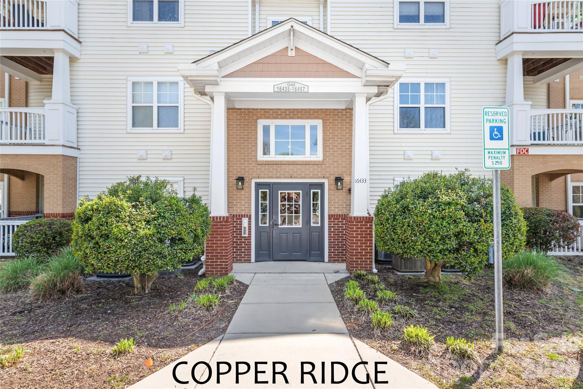 16439 Golden River LN, Charlotte, NC 28277