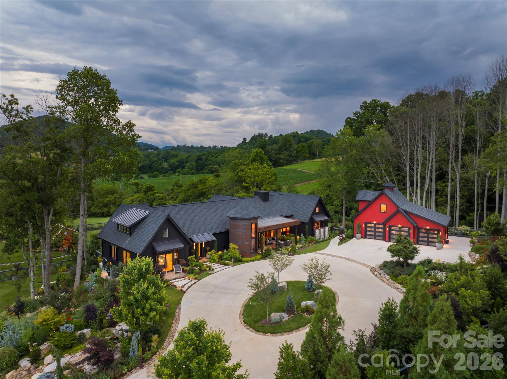 163 Annabelle Linn DR, Fairview, NC 28730