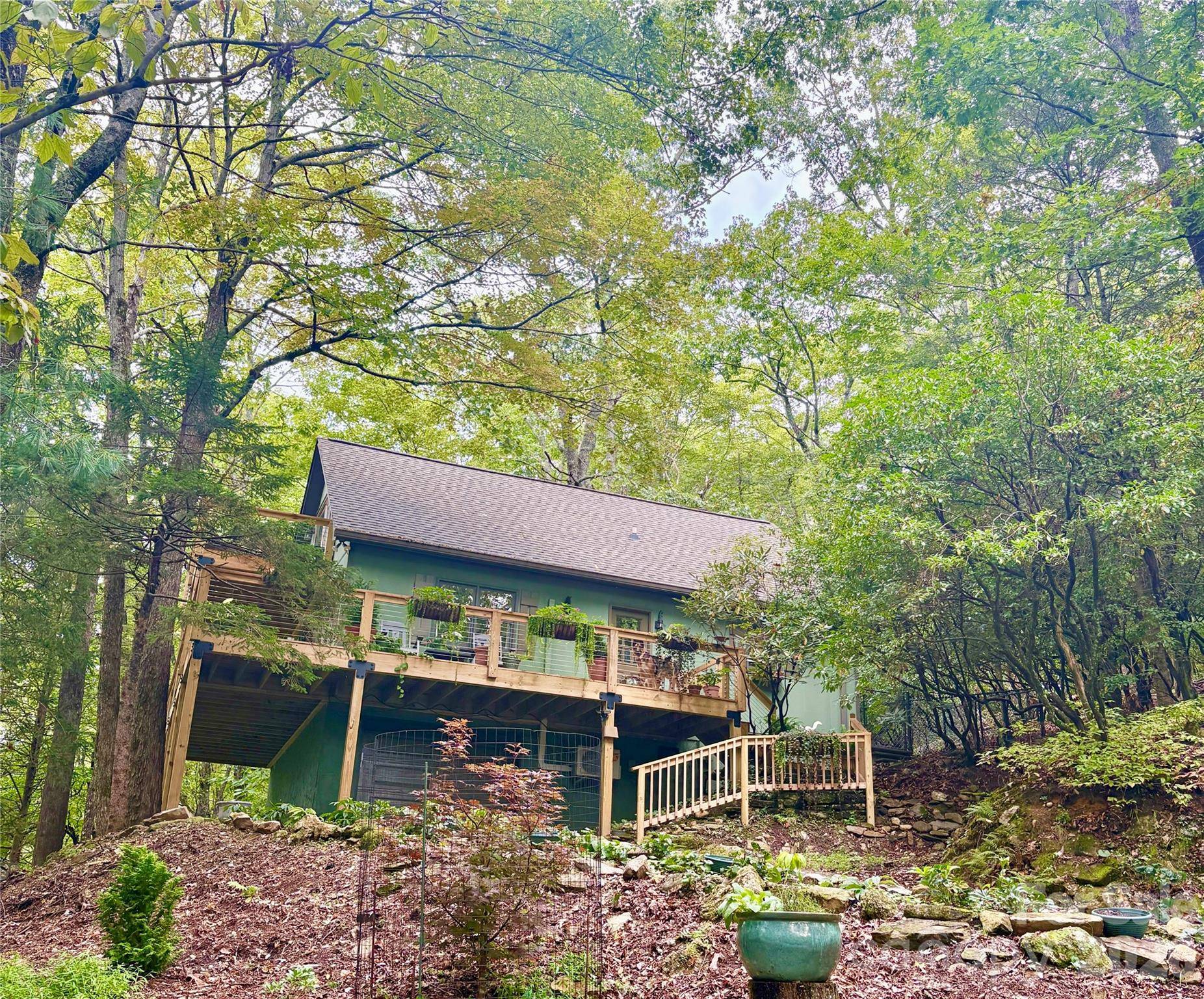 31 Elseetos DR, Brevard, NC 28712