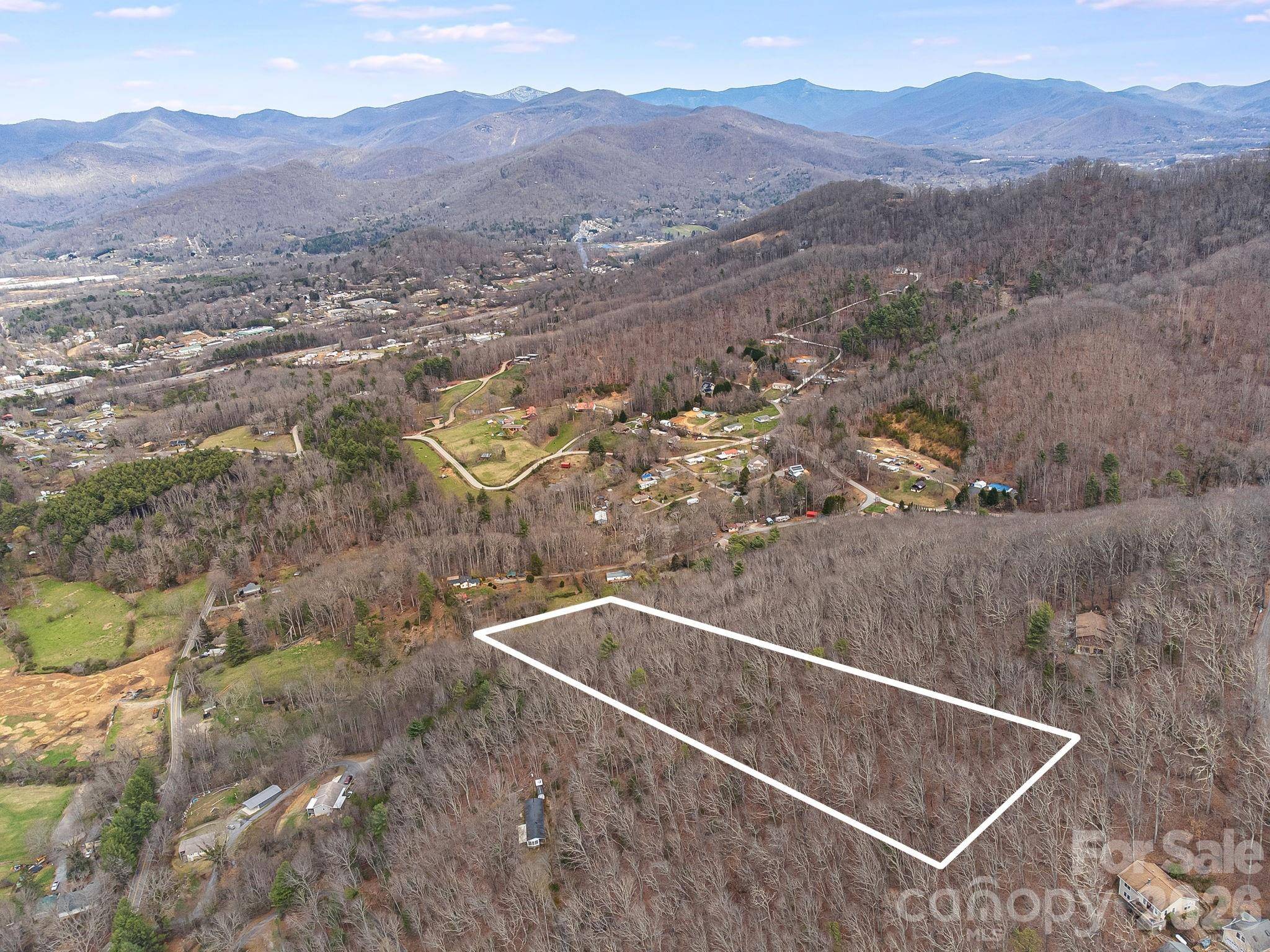99999 Oak Ridge RD, Swannanoa, NC 28778