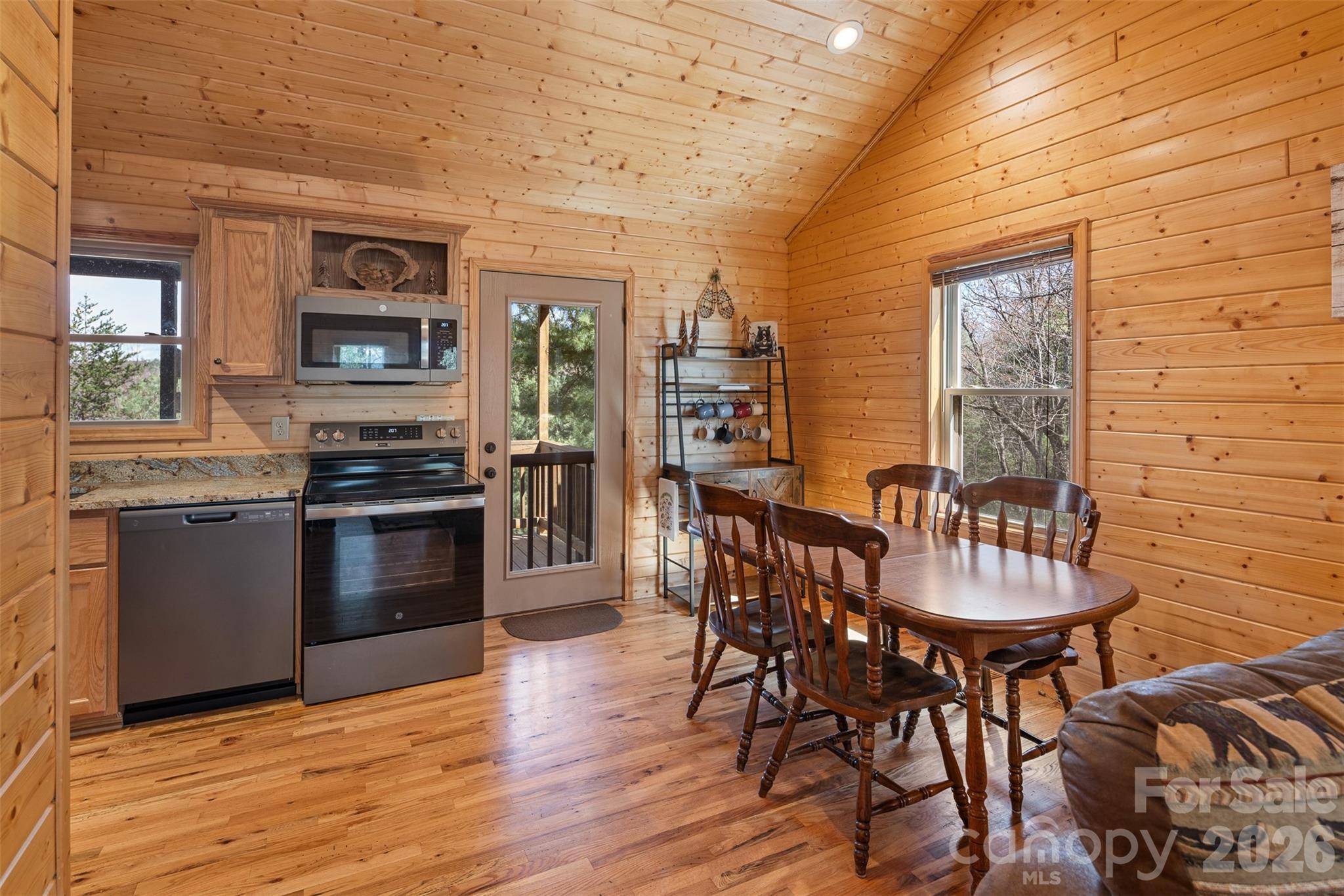 128 Deer Antler DR, Purlear, NC 28665