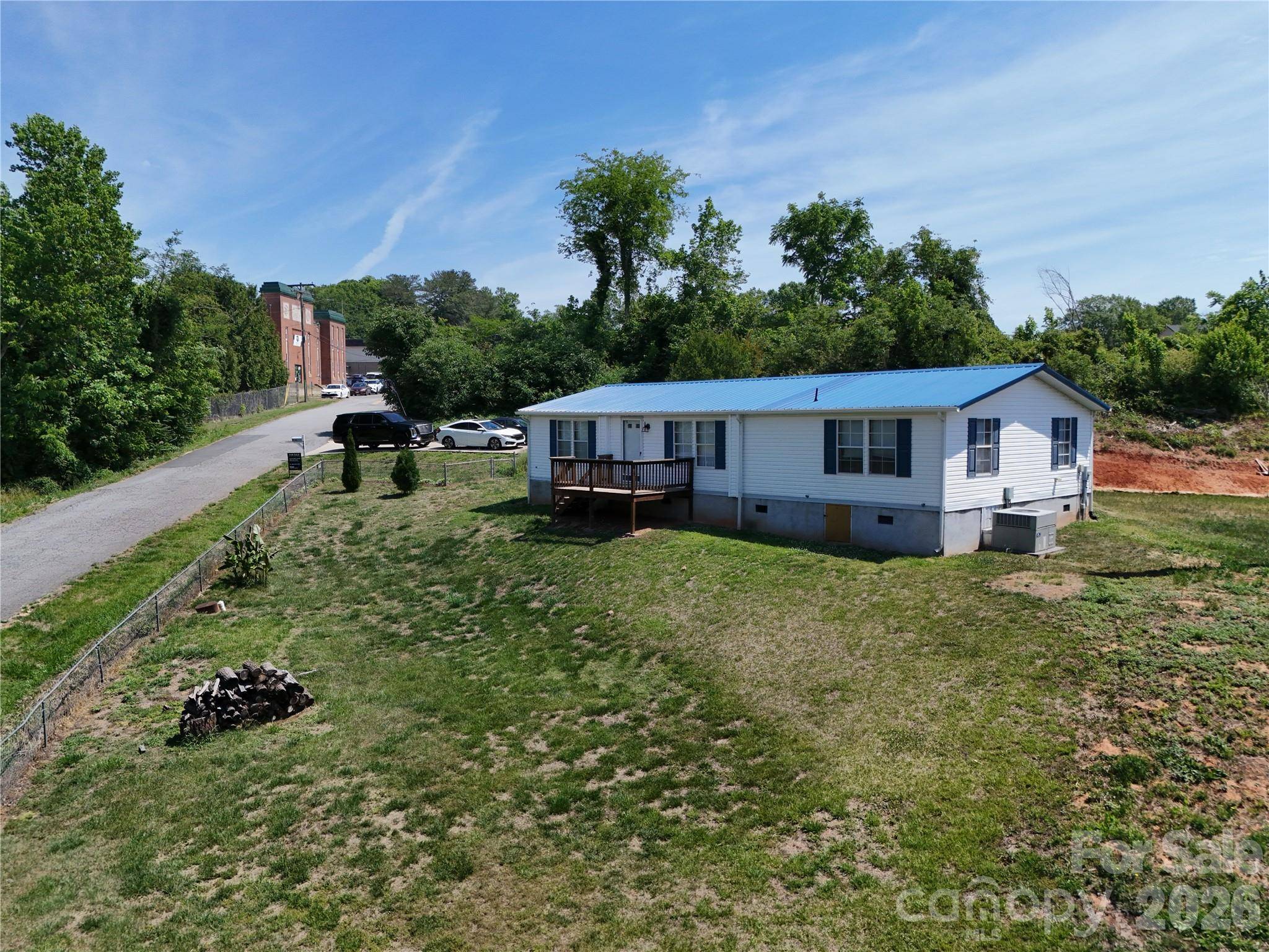 315 W Mcdowell ST, Morganton, NC 28655
