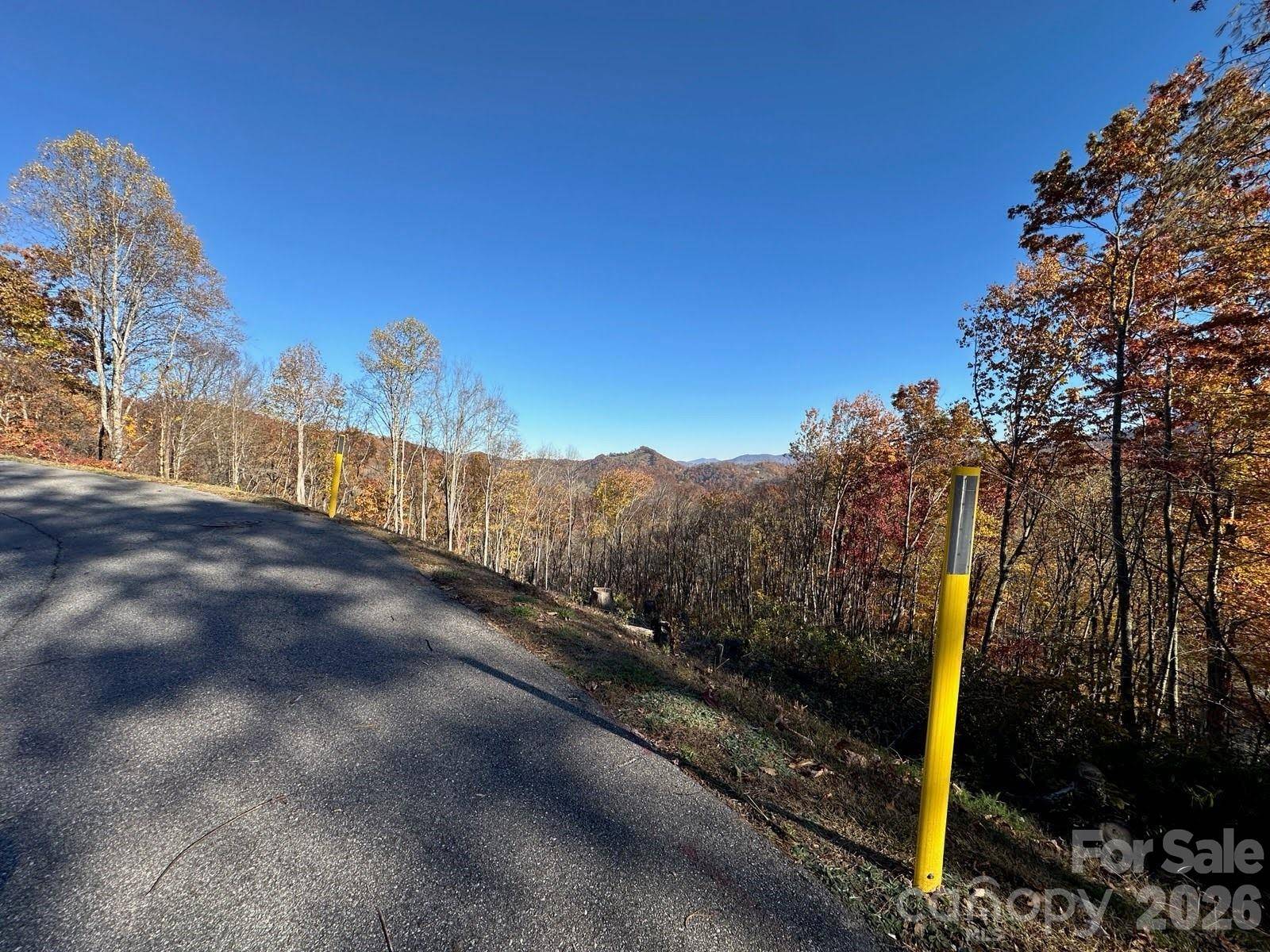 3 Mountain Watch DR, Waynesville, NC 28785